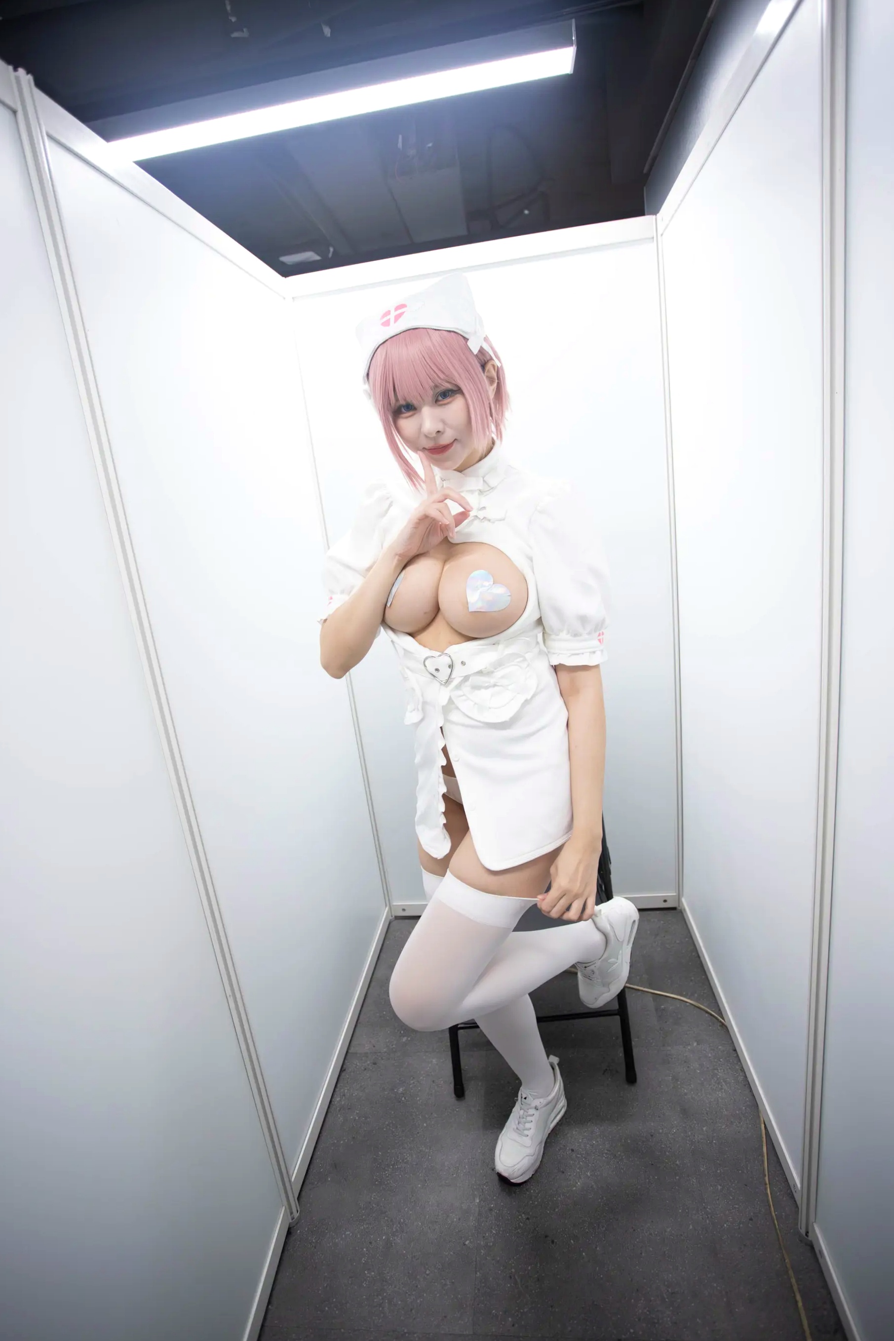 小空sora - 护士一花 Nurse Ichika [18P] 性感镂空制服COS写真