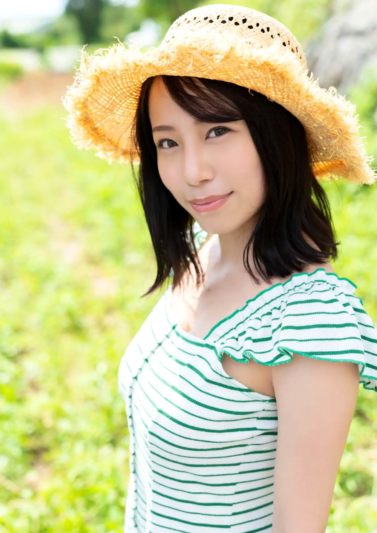 乙陽葵 - なぁ、なんしょん？ 日系清新草帽甜美写真 [80P]