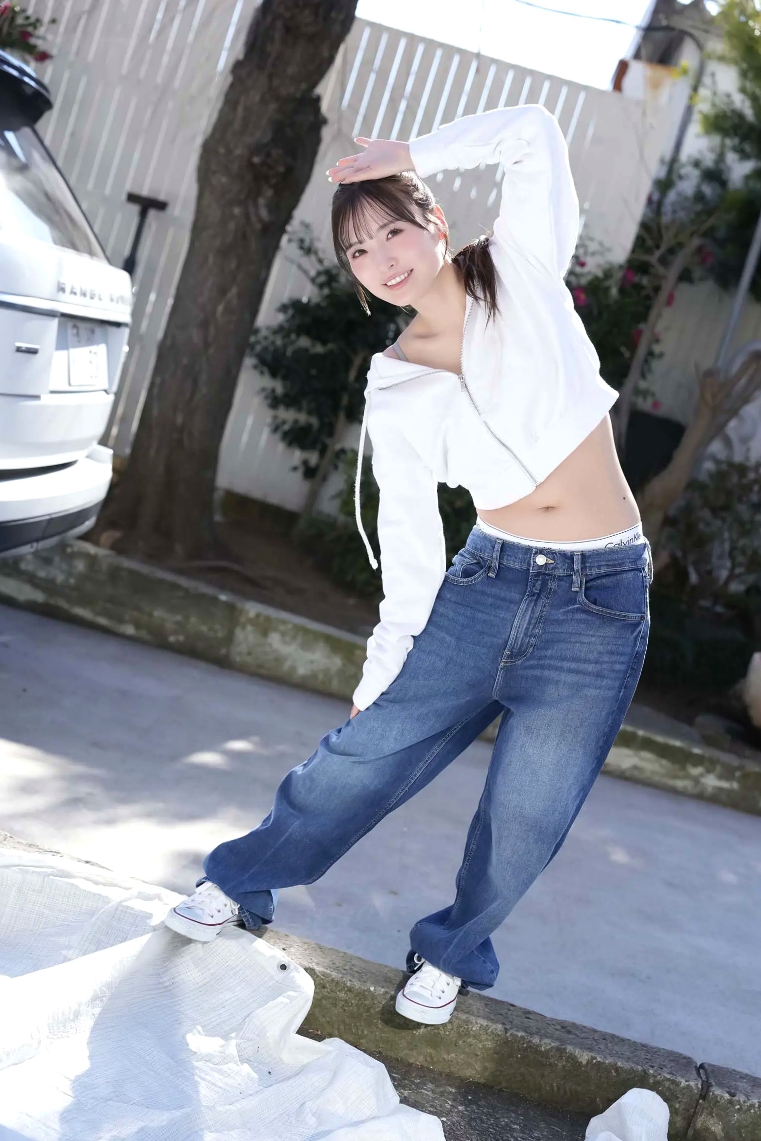 由良ゆら - あどけなセンセーション [55P] 日本清纯甜妹粉色比基尼与性感黑丝私房写真