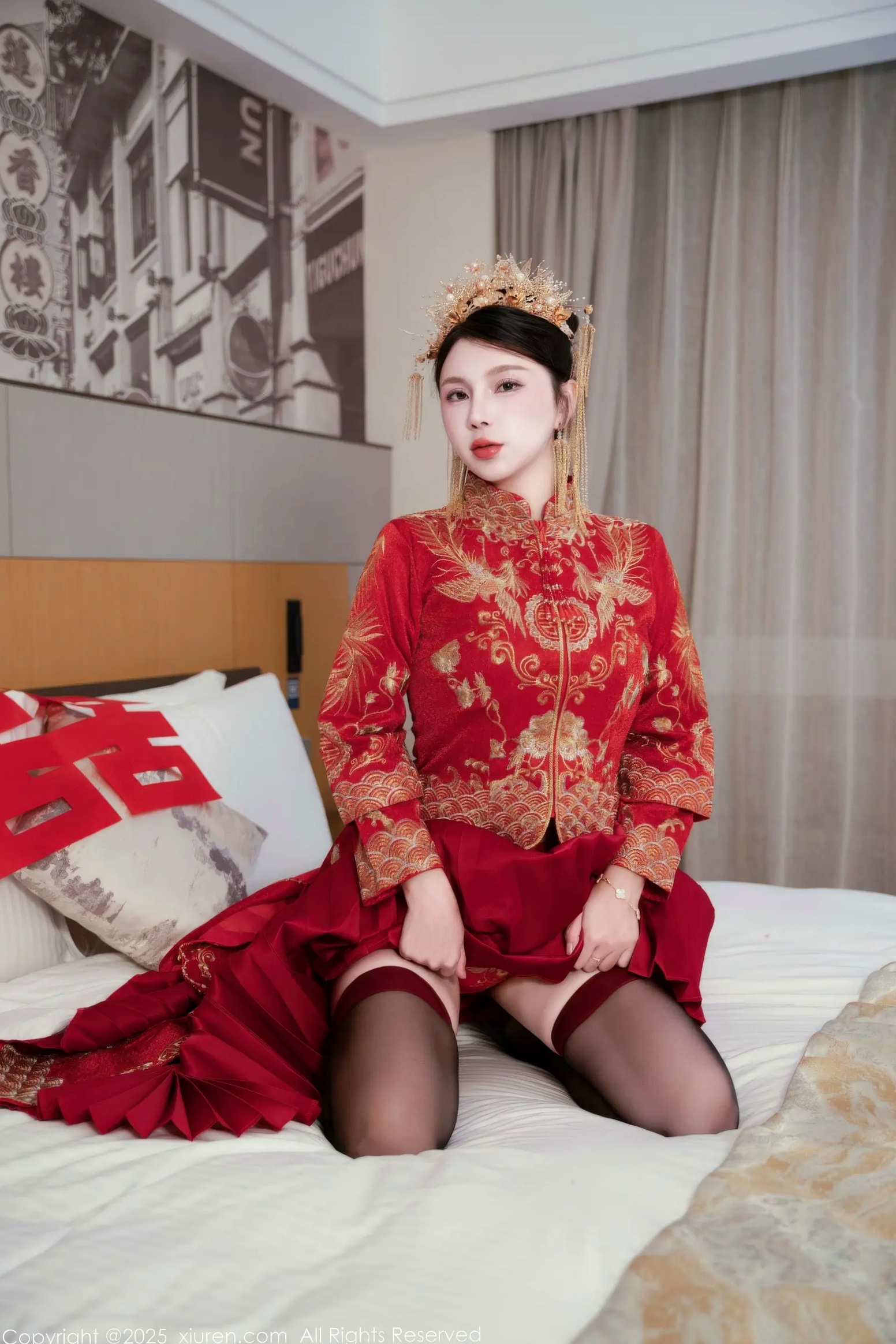 [XiuRen] 秀人 2025.10.14 No.10865 小蛮妖Yummy 新中式婚房红色嫁衣诱惑 私房性感大尺度