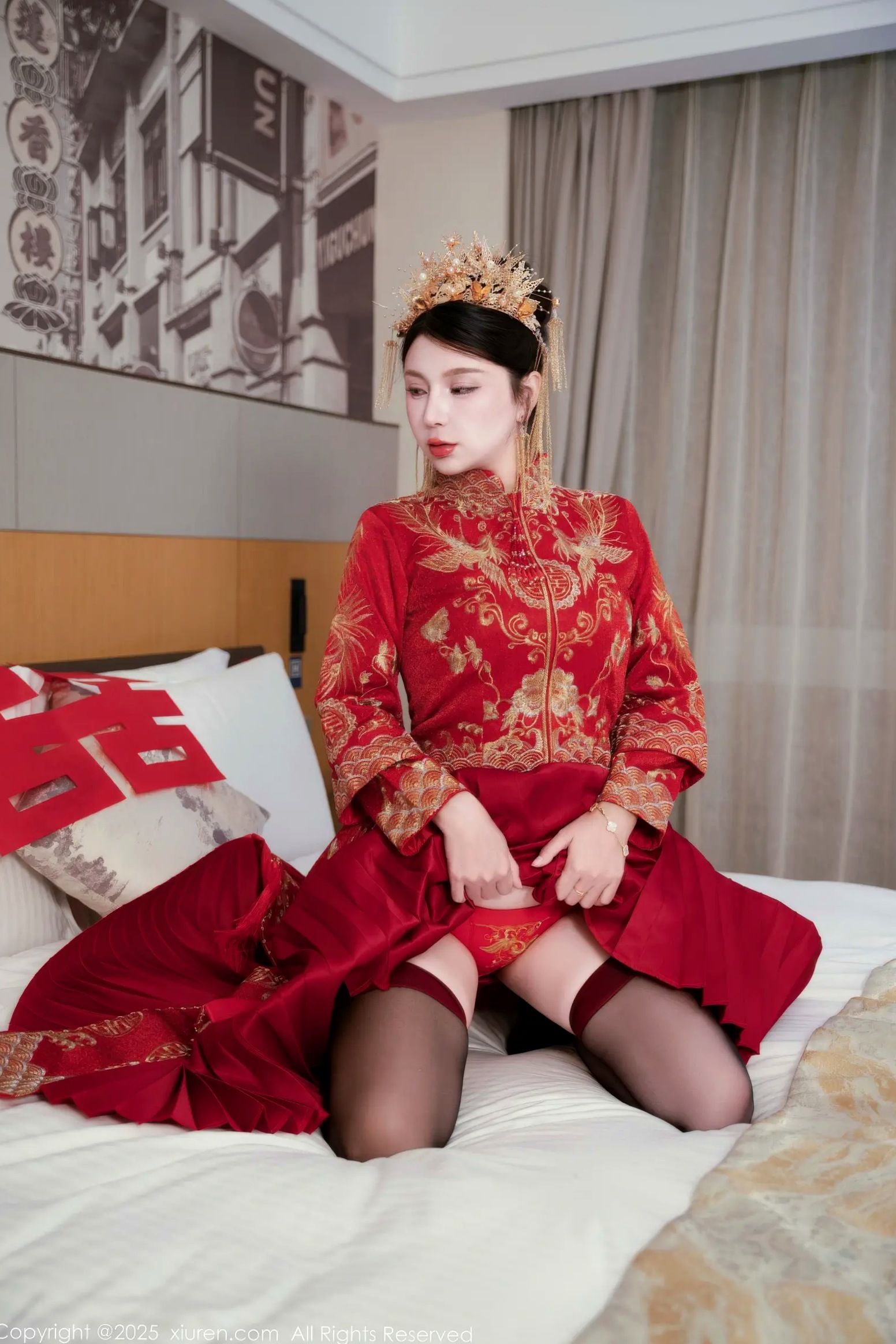 [XiuRen] 秀人 2025.10.14 No.10865 小蛮妖Yummy 新中式婚房红色嫁衣诱惑 私房性感大尺度