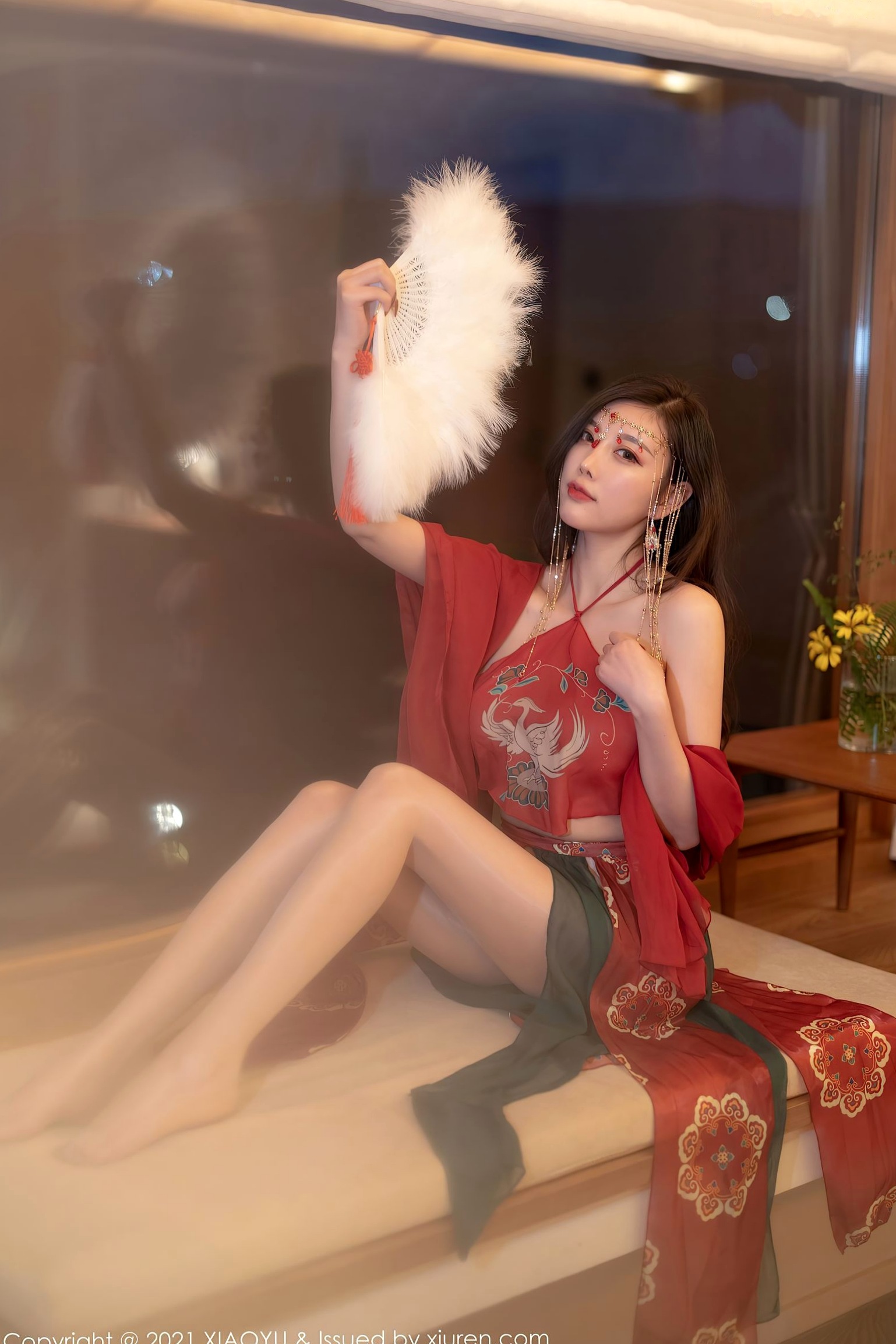 XiaoYu语画界-杨晨晨Sugar-丽江心愿旅拍红色古装肚兜-典雅古典韵味-酒店私房摄影