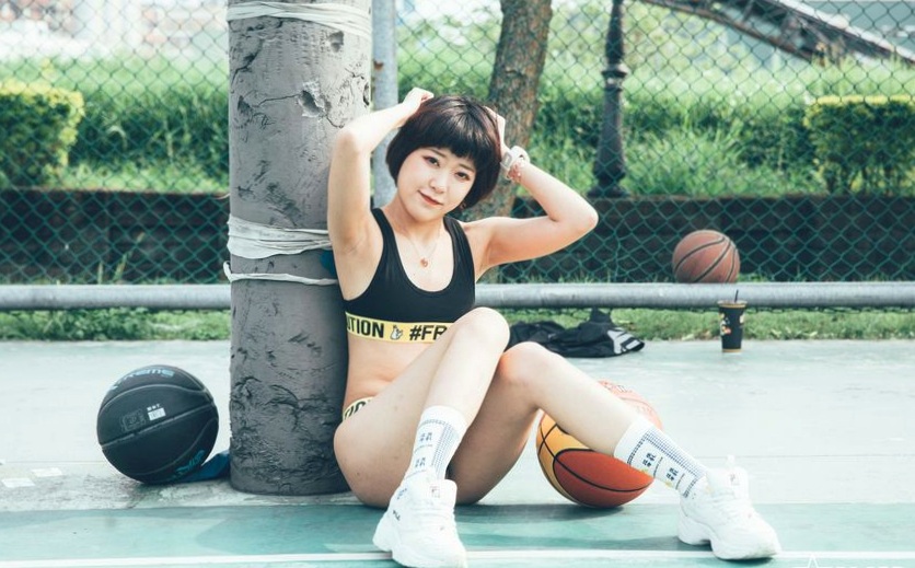JVID精选：短发美少女篮球宝贝，诱惑风潮运动比基尼写真视频