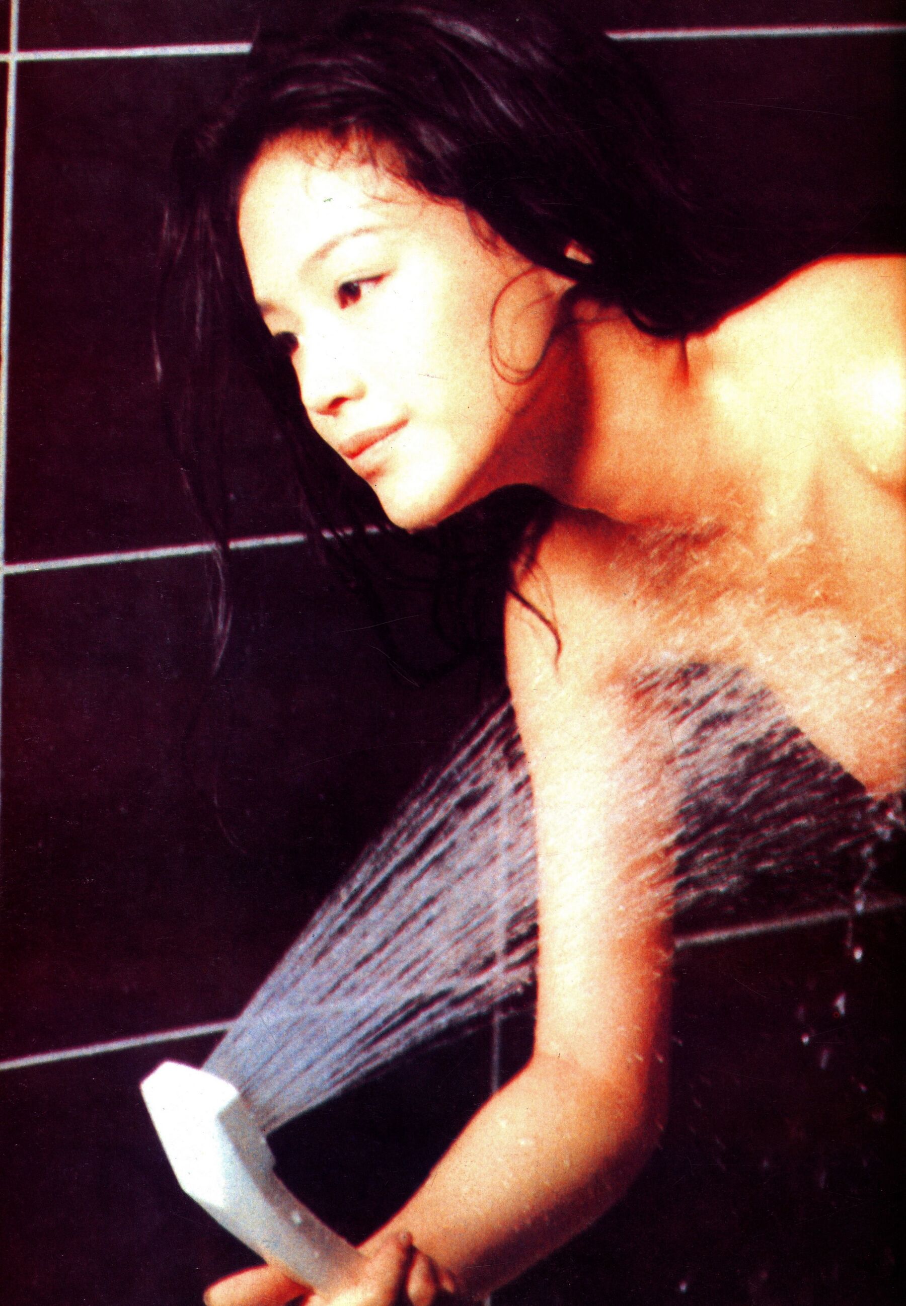 明星舒淇写真《性感的宣言 OVER SEXY》（1999）