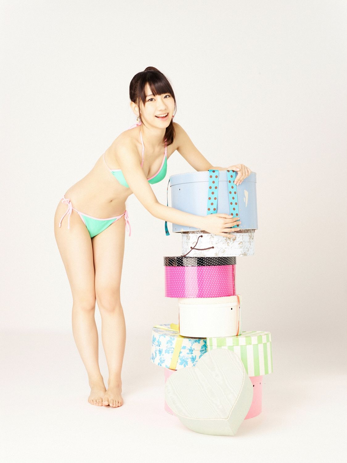 柏木由纪(Kashiwagi Yuki)《プレゼント》[YS Web]高清写真图Vol.508