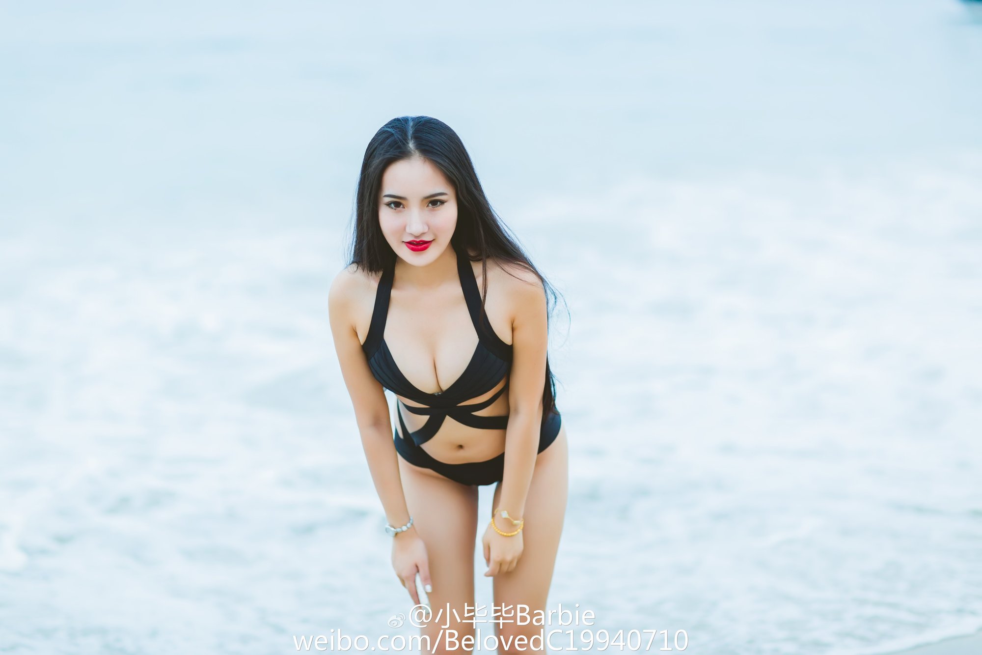 小毕毕Barbie 超级养眼的微博私房照诱惑写真图