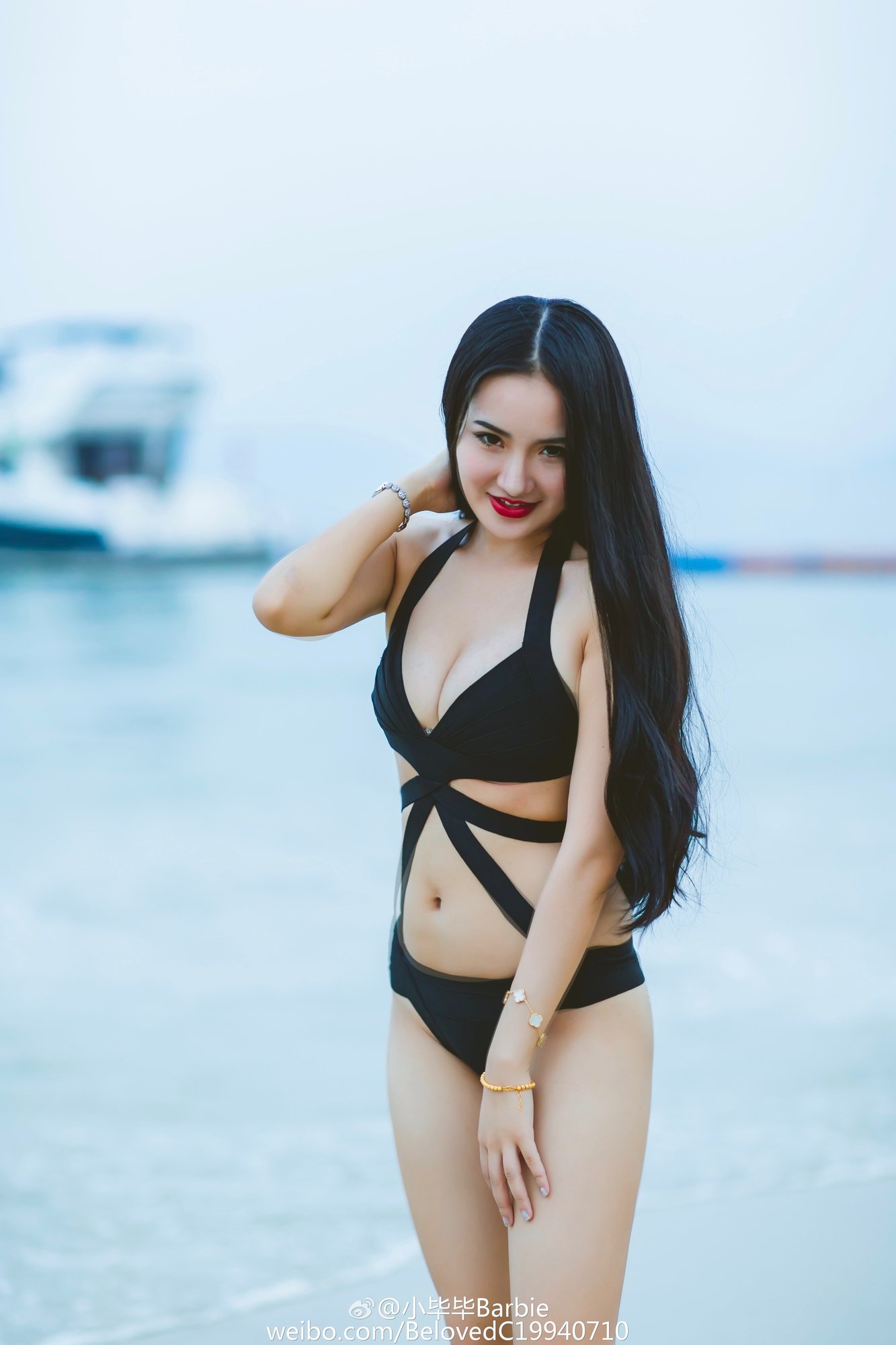 小毕毕Barbie 超级养眼的微博私房照诱惑写真图