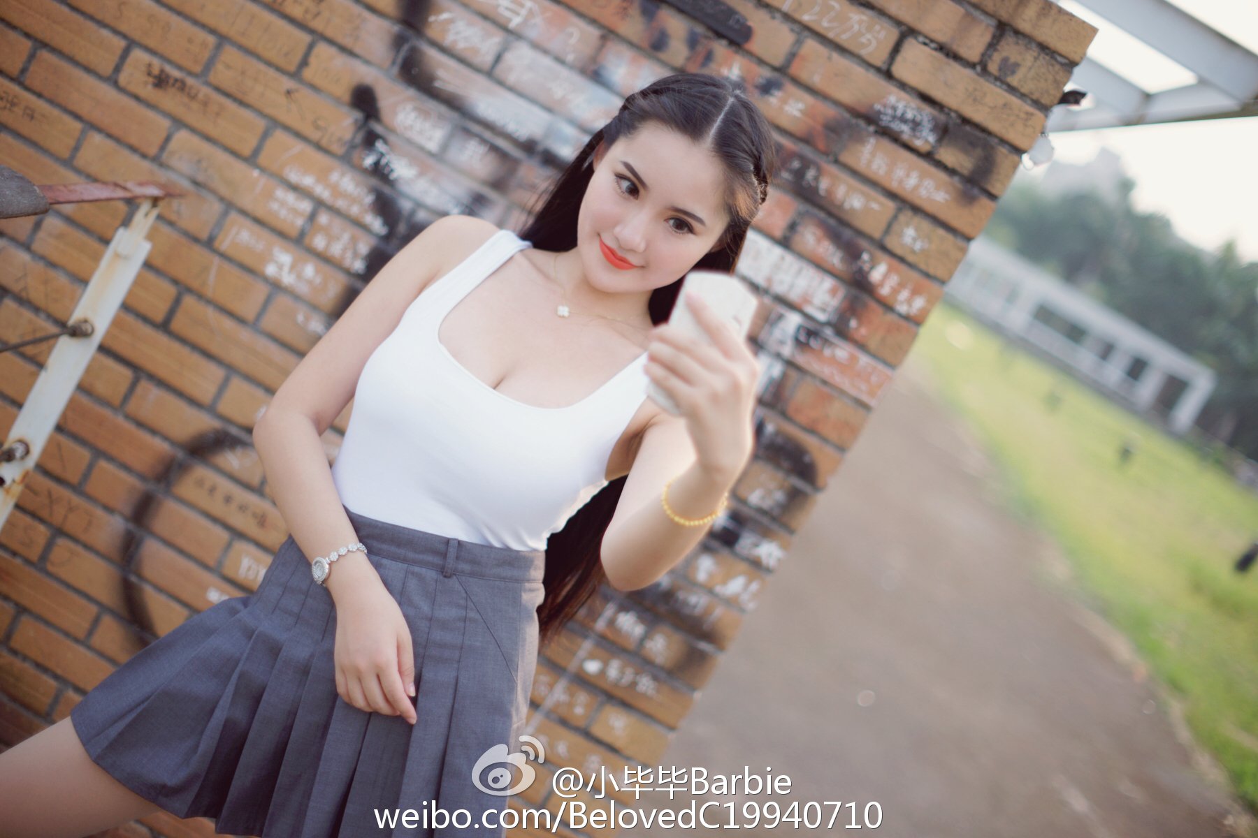 小毕毕Barbie 超级养眼的微博私房照诱惑写真图
