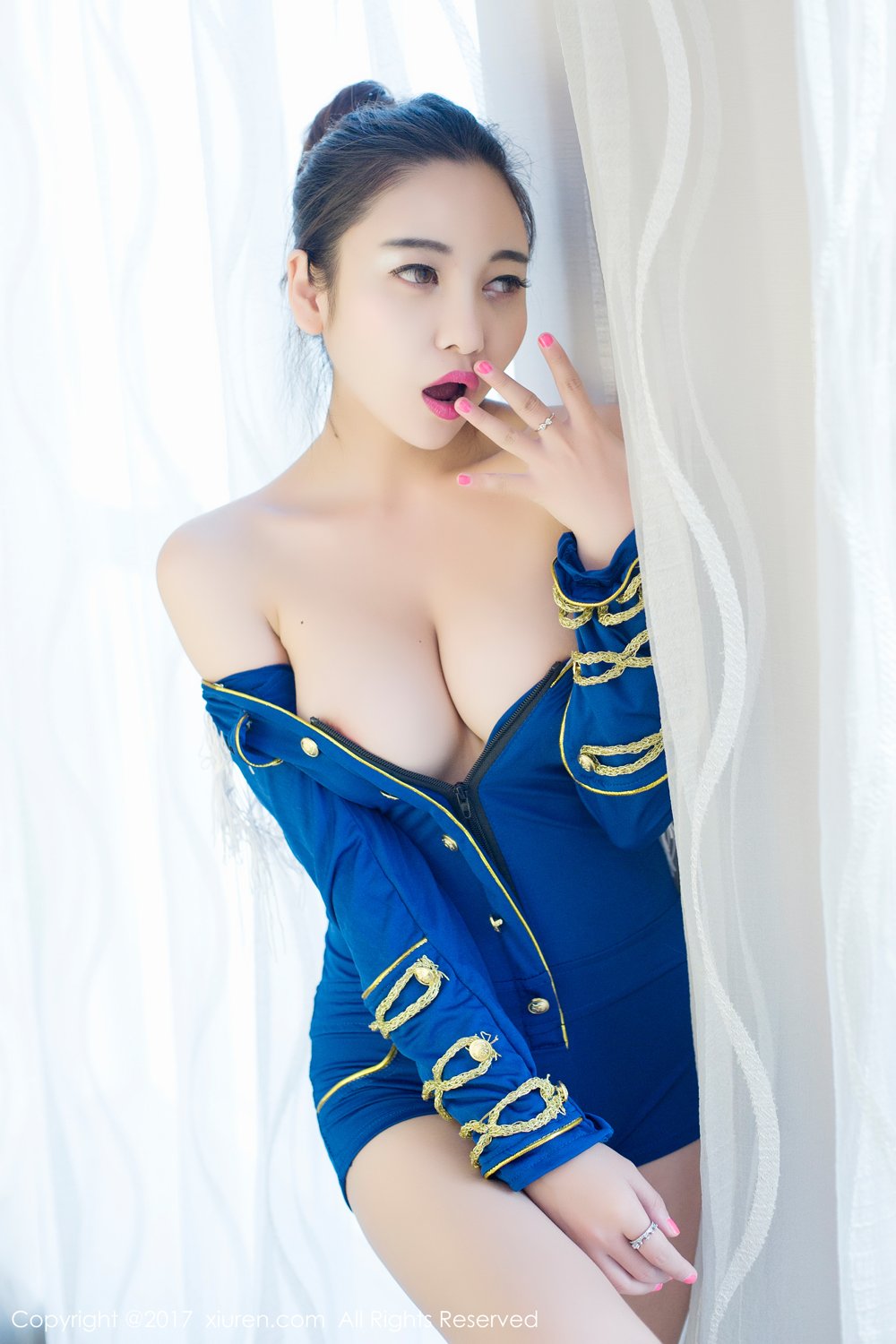 李梓熙- [XIUREN秀人网] 2017.01.10 XR20170110N00677