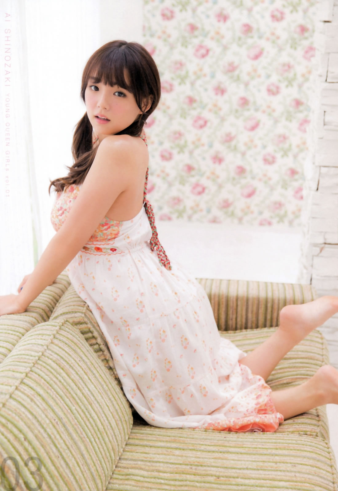 [Young Queen]高清写真图2015.01.22 筱崎爱 西田麻衣 星名美津纪 岸明日香 今野杏南