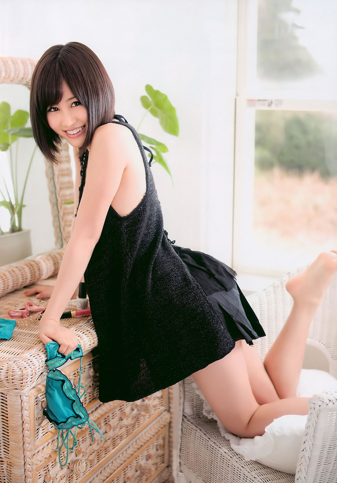 [Weekly Playboy]高清写真图2011 No.03-04 前田敦子 四元奈生美 中澤裕子 にわみきほ 松田まどか かな子 岡本夏生 [41P]高清写真图