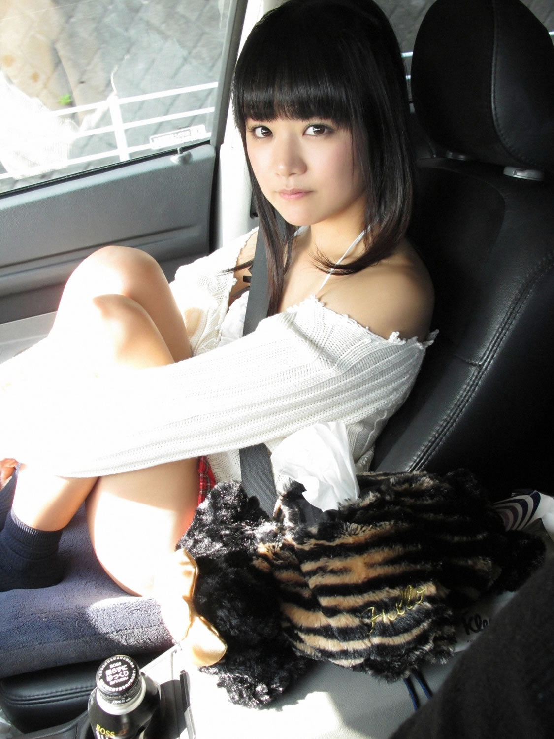 东江日香理(あがりえひかり) [YS-Web]高清写真图套图写真图集 Vol.599 ぷるぷる游戏
