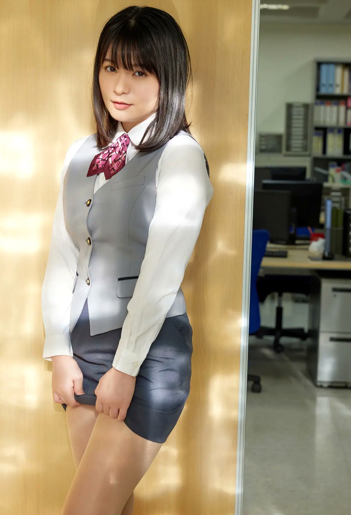 星名美津紀 - 办公室OL制服诱惑与性感内衣写真 [60P]