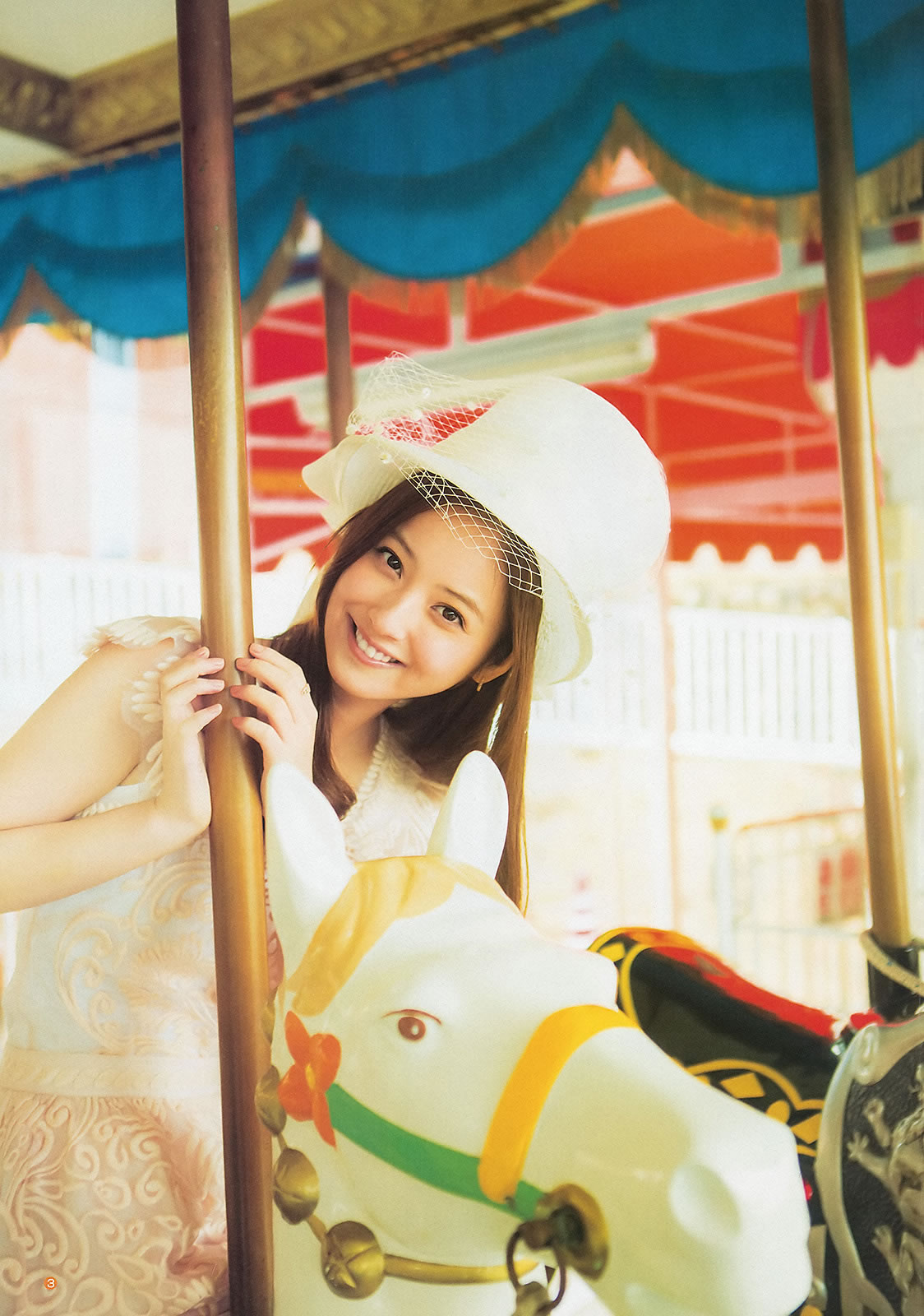[Weekly Young Jump]高清写真图2013 No.23 24 SUPER☆GiRLS 岸明日香 佐藤ありさ 佐々木希