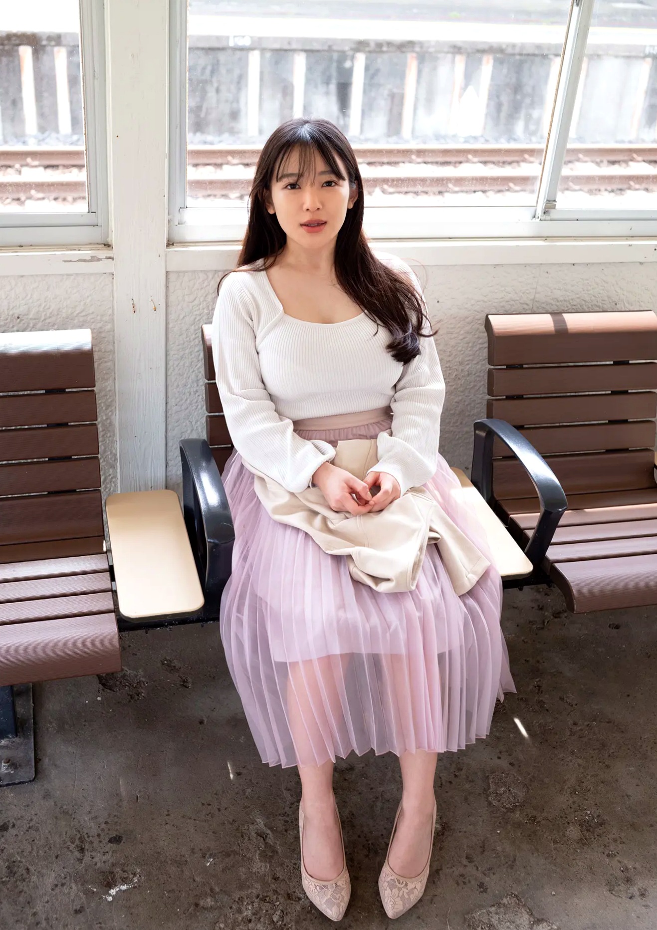 天木じゅん - 生 [88P] 日系榻榻米家居写真 童颜巨乳性感性感写真集