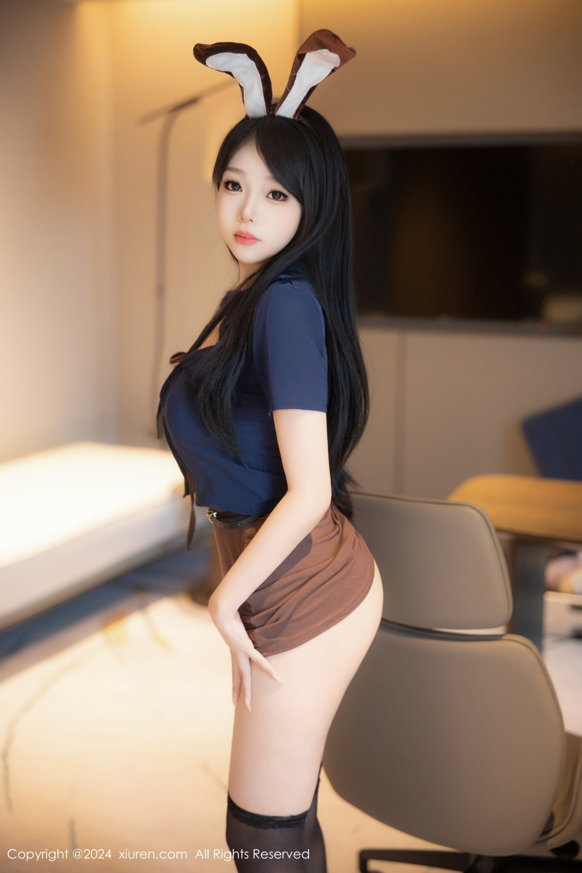 [XiuRen]高清写真图 2024.08.29 No.9083 黎秋秋 美腿黑丝