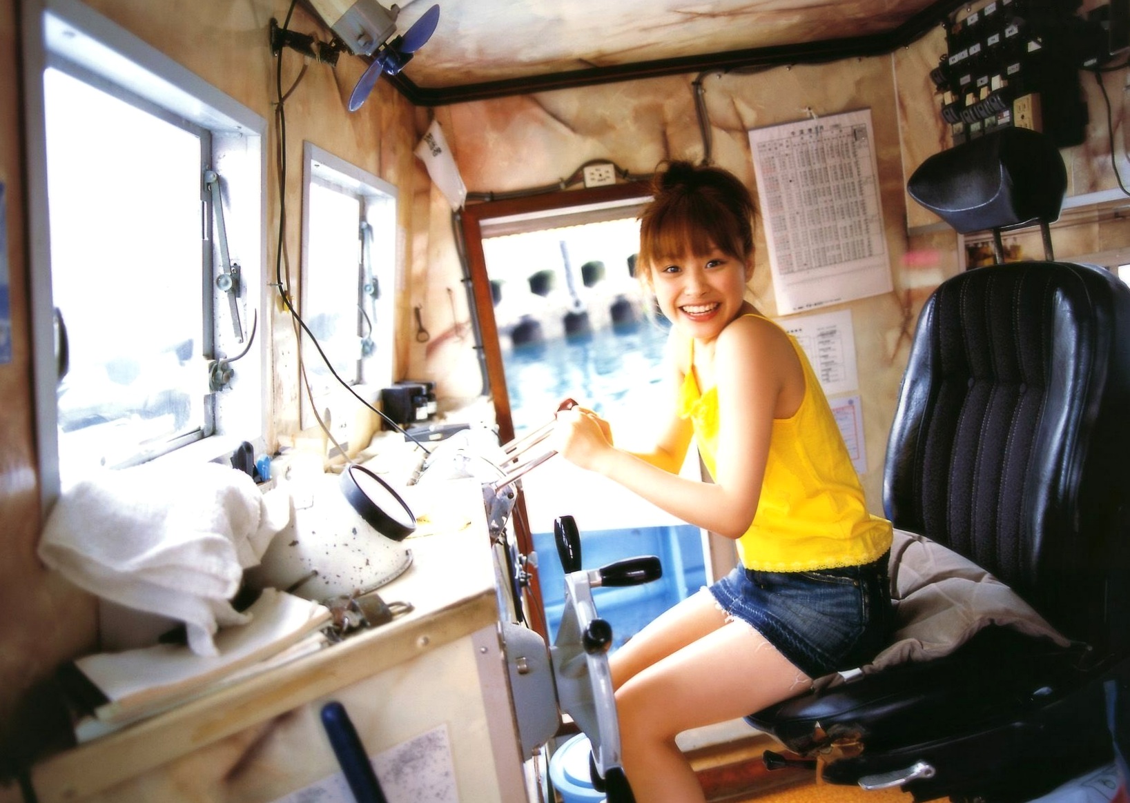 PB写真集_高橋愛《愛ごころ Ai Gokoro》海滩比基尼清纯治愈系日系写真 [88P]