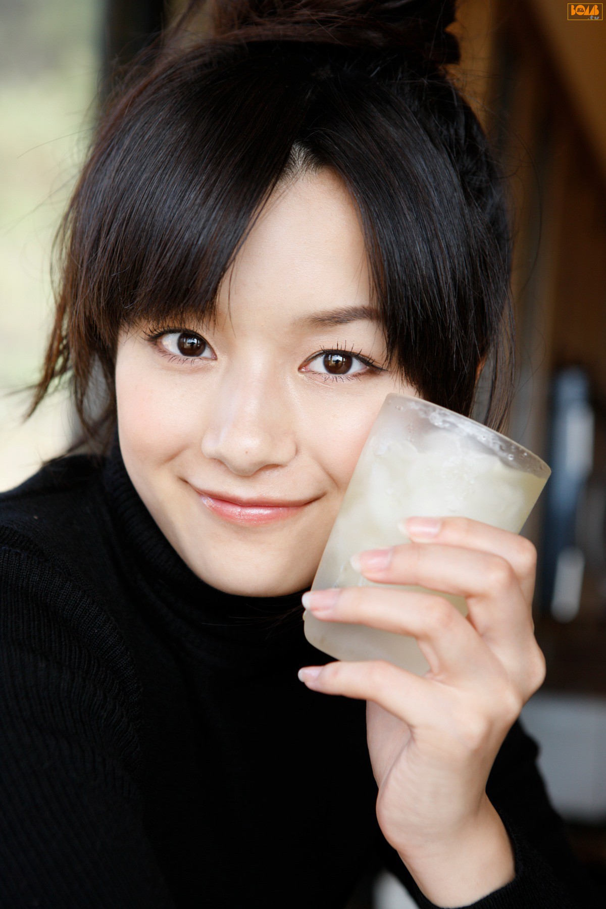 三宅瞳(三宅ひとみ)-[Bomb.tv]高清写真图套图写真图集2010年7月份