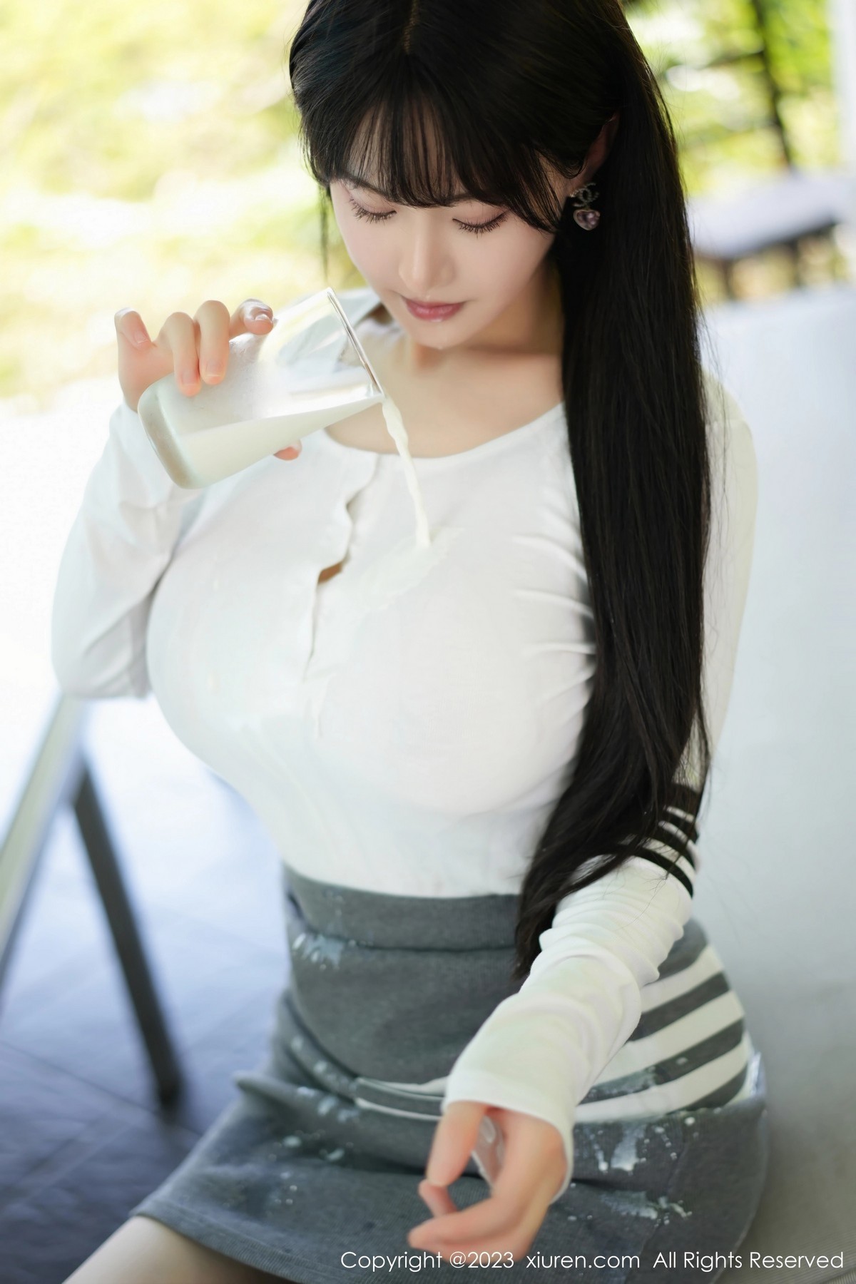 [XiuRen]高清写真图 2023.05.04 No.6673 朱可儿Flora 短裙美臀