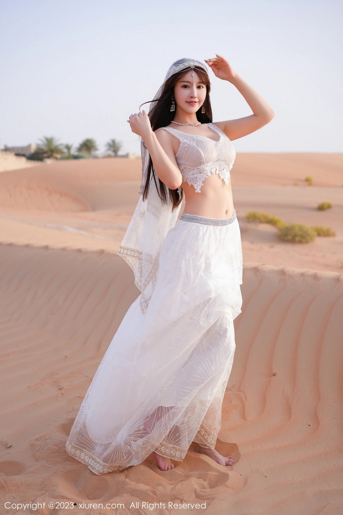 [XiuRen]高清写真图 2023.08.11 No.7220 朱可儿Flora 迪拜旅拍