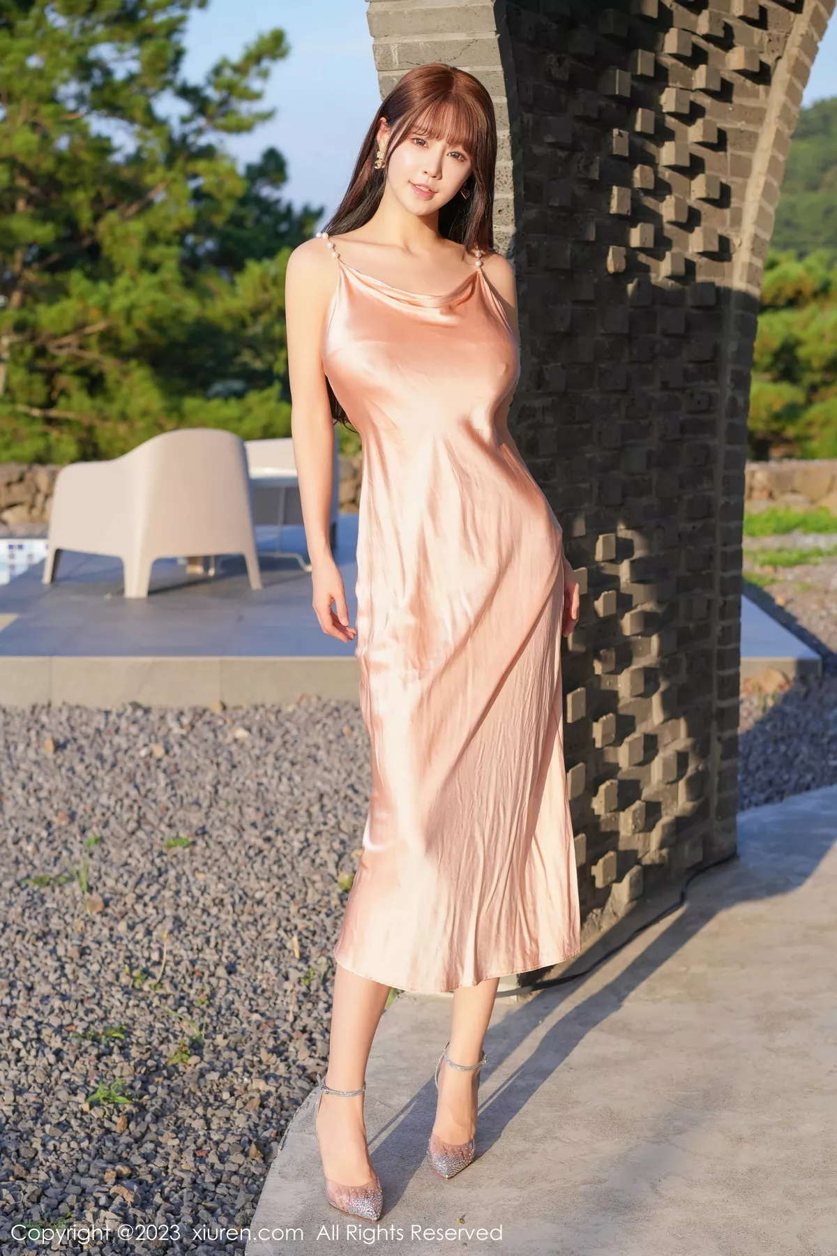 [XiuRen]高清写真图 2023.12.01 No.7747 朱可儿Flora 长裙美腿