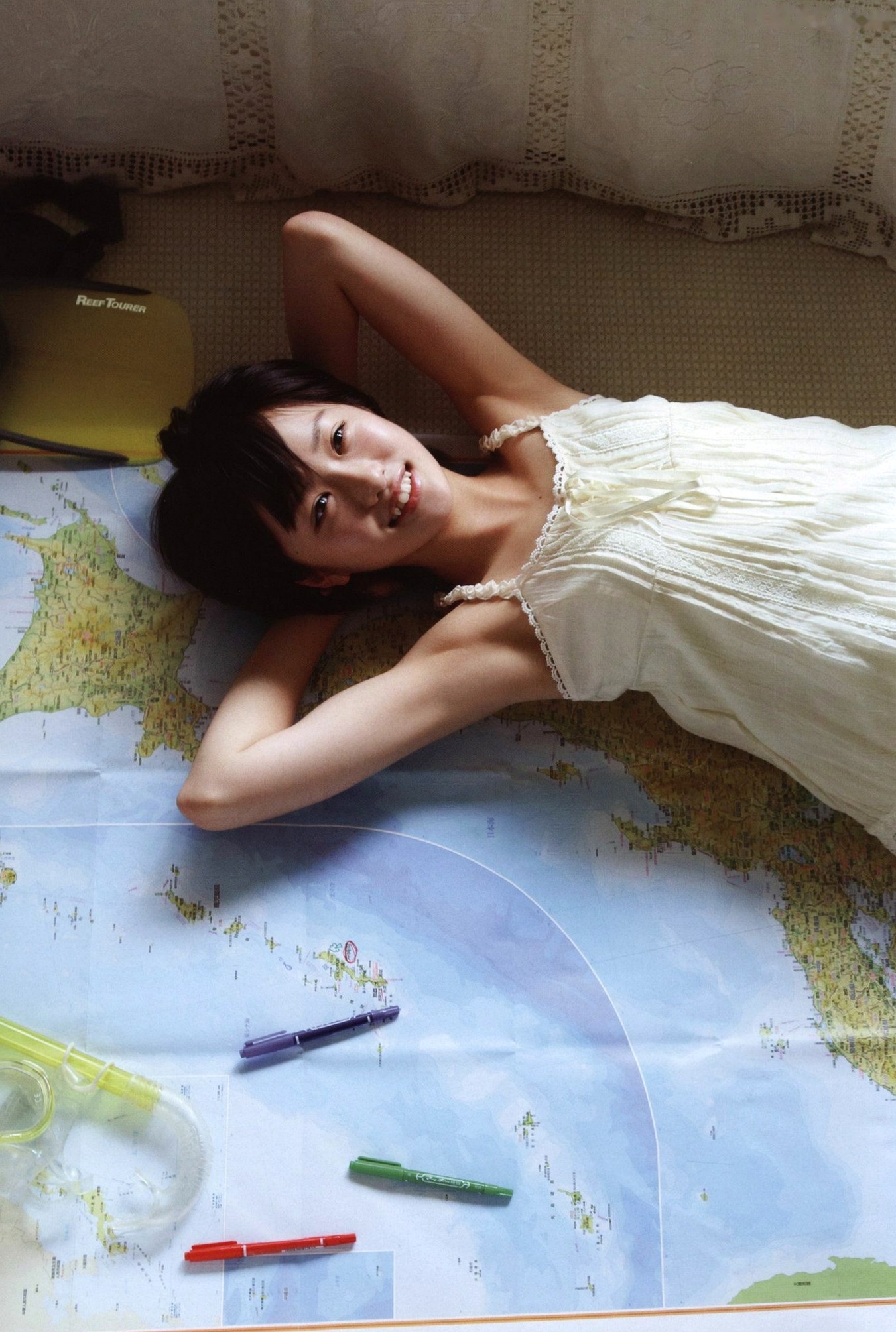 PB写真集_工藤遥《Tenki ni Naare!》日系清新写真，清纯少女居家与街拍风格，展现邻家女孩灵动之美 [83P]