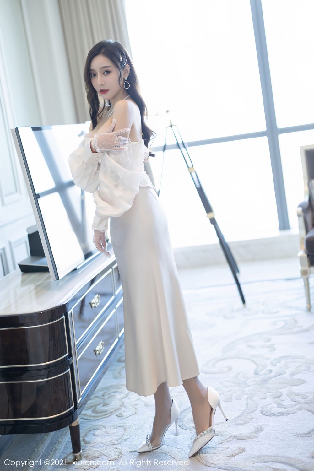 [XiuRen]高清写真图 2021.10.28 No.4136 王馨瑶yanni