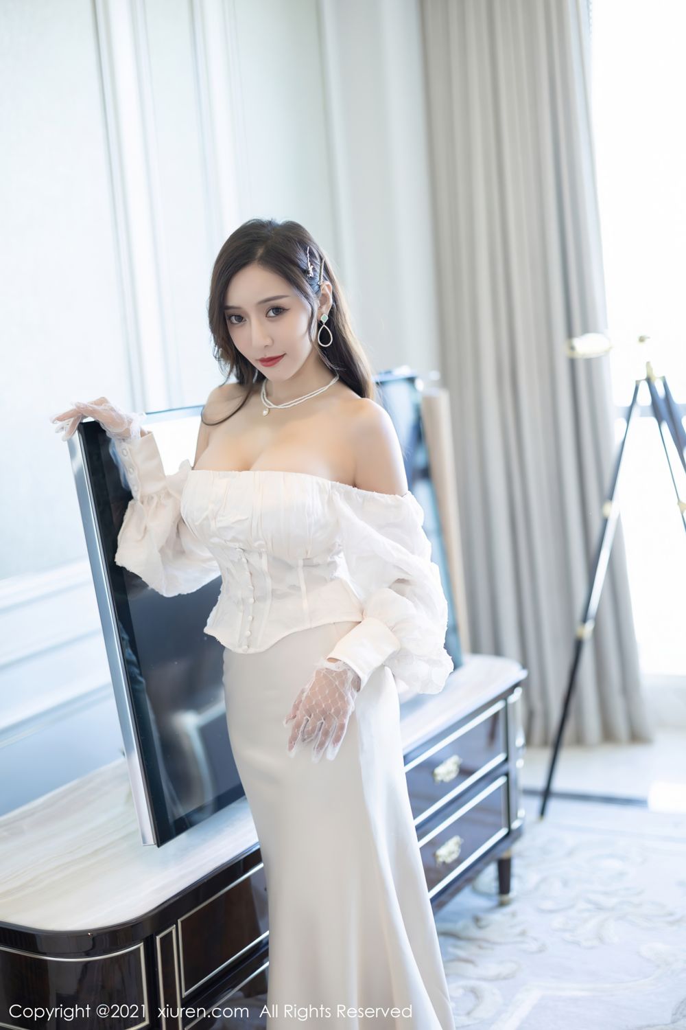 [XiuRen]高清写真图 2021.10.28 No.4136 王馨瑶yanni