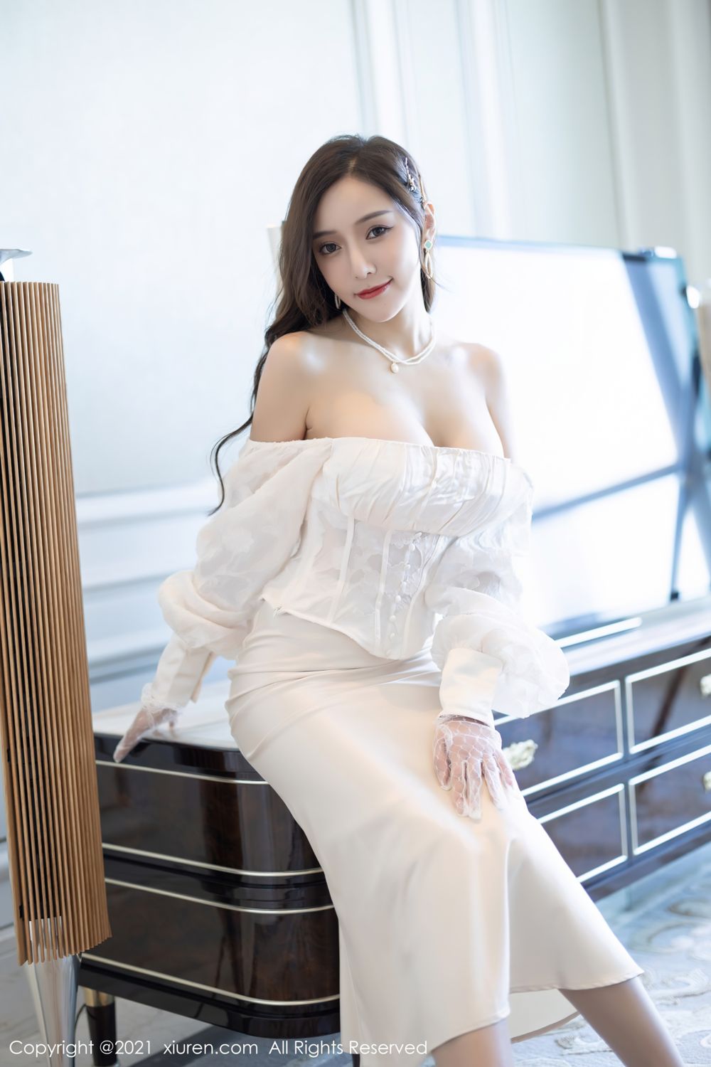[XiuRen]高清写真图 2021.10.28 No.4136 王馨瑶yanni