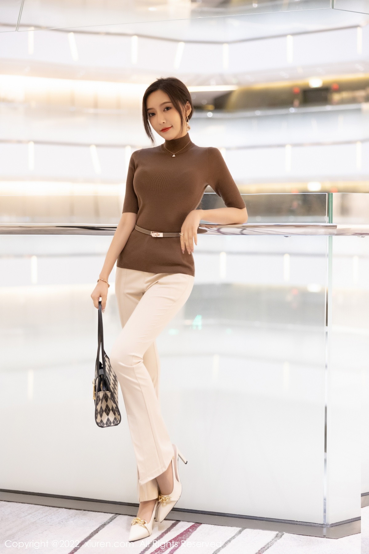 [XiuRen]高清写真图 2022.12.09 No.5978 王馨瑶yanni 时尚美腿