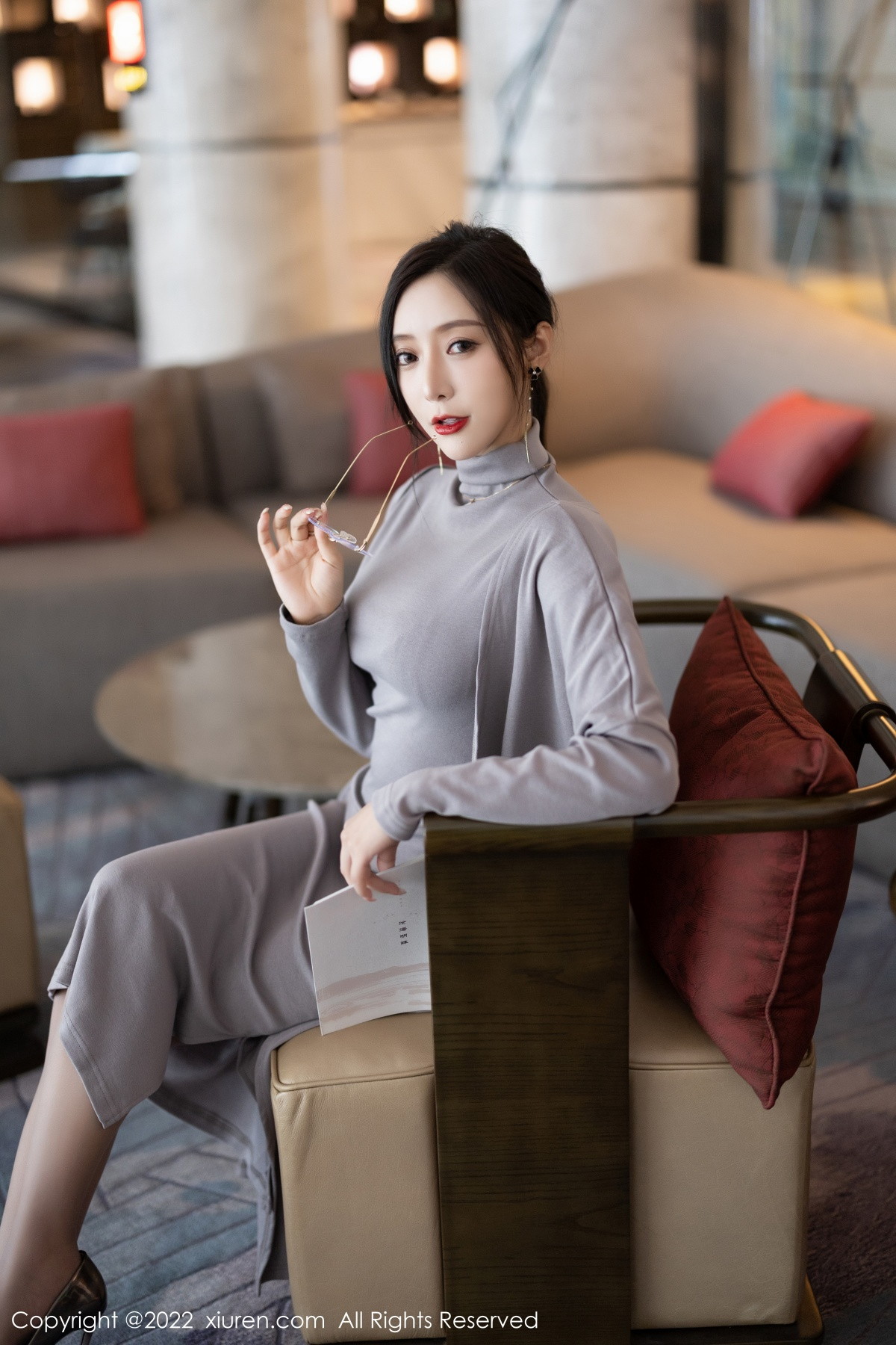 [XiuRen]高清写真图 2022.10.21 No.5745 王馨瑶yanni 美腿丝袜