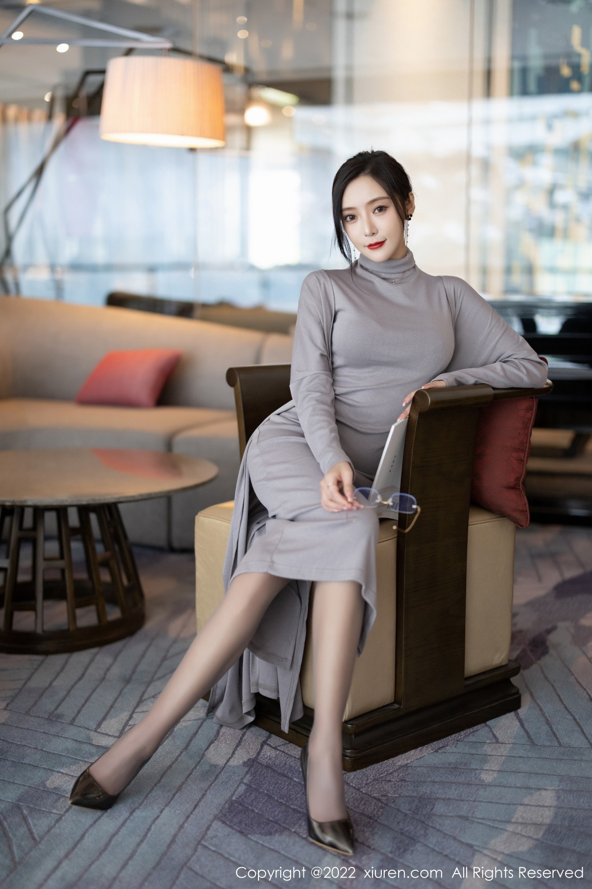 [XiuRen]高清写真图 2022.10.21 No.5745 王馨瑶yanni 美腿丝袜