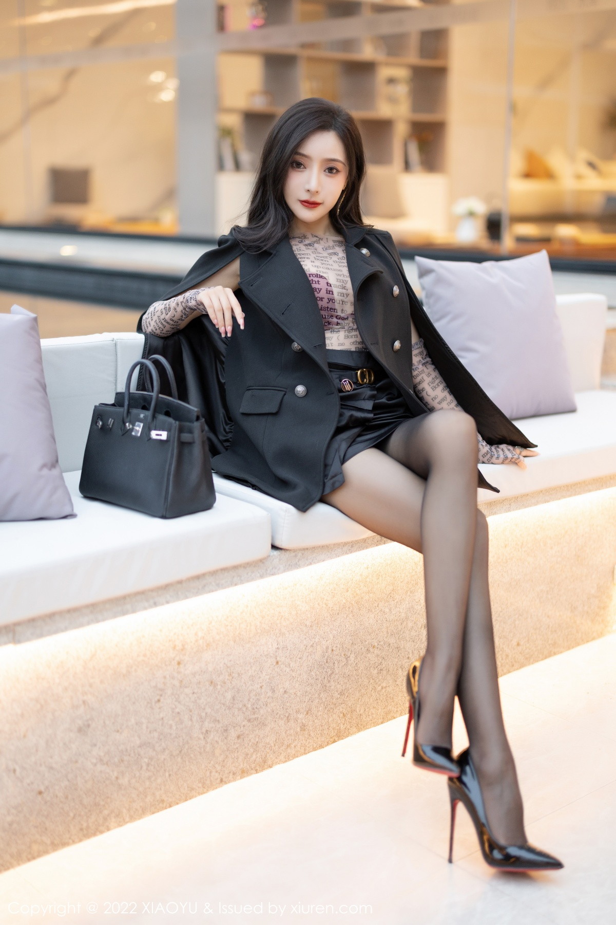 [XIAOYU]高清写真图 2022.12.01 VOL.916 王馨瑶yanni 黑丝美腿