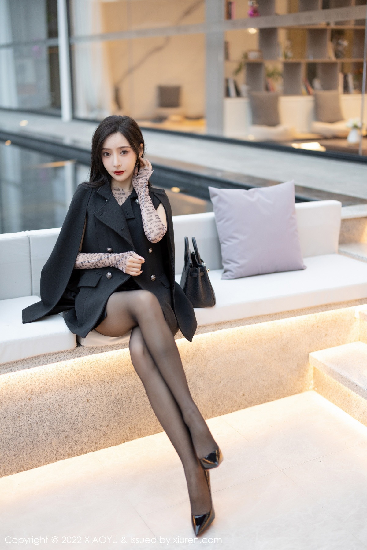 [XIAOYU]高清写真图 2022.12.01 VOL.916 王馨瑶yanni 黑丝美腿