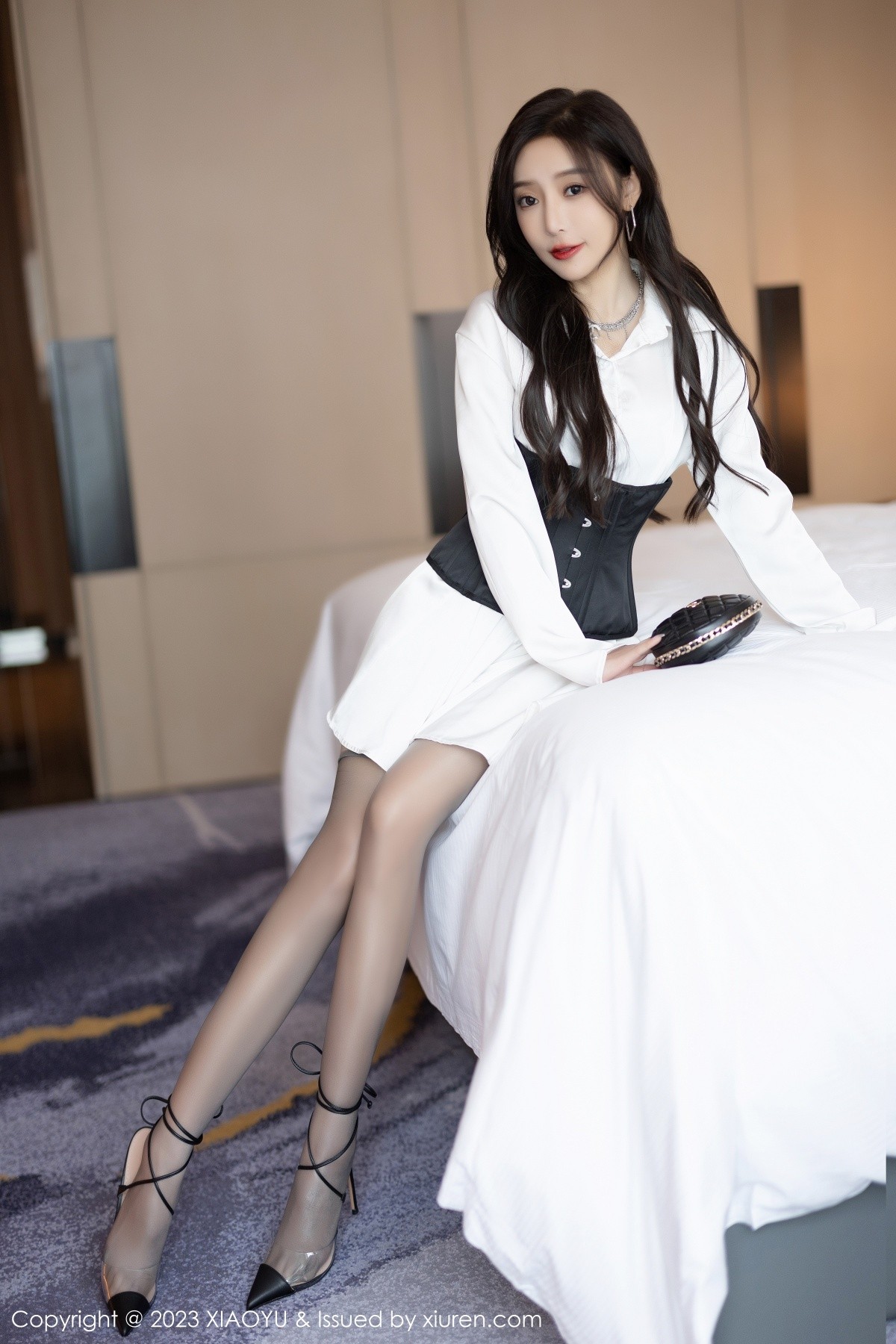 [XIAOYU]高清写真图 2023.03.21 VOL.990 王馨瑶yanni 丝袜美腿
