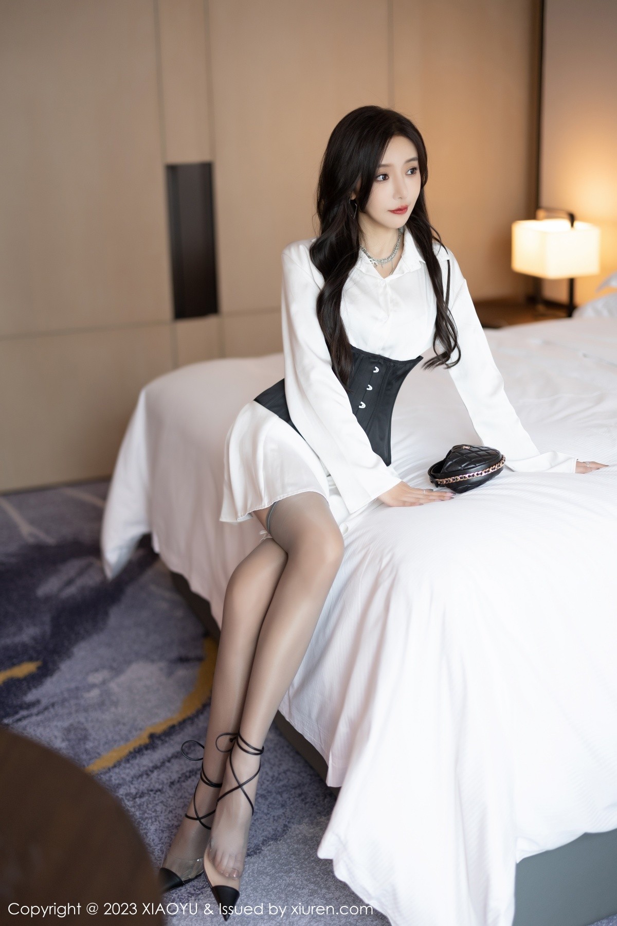 [XIAOYU]高清写真图 2023.03.21 VOL.990 王馨瑶yanni 丝袜美腿
