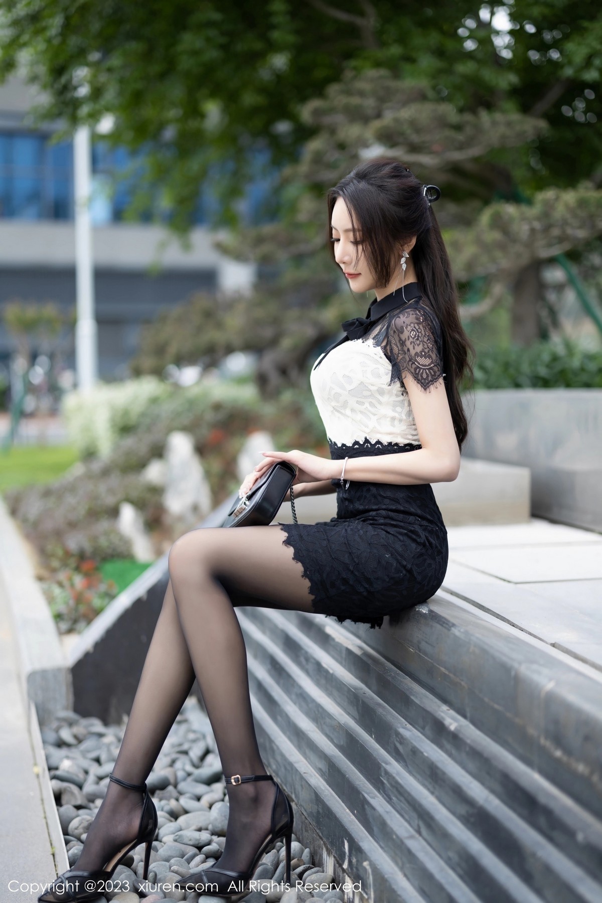 [XiuRen]高清写真图 2023.05.06 No.6691 王馨瑶yanni 黑丝美腿