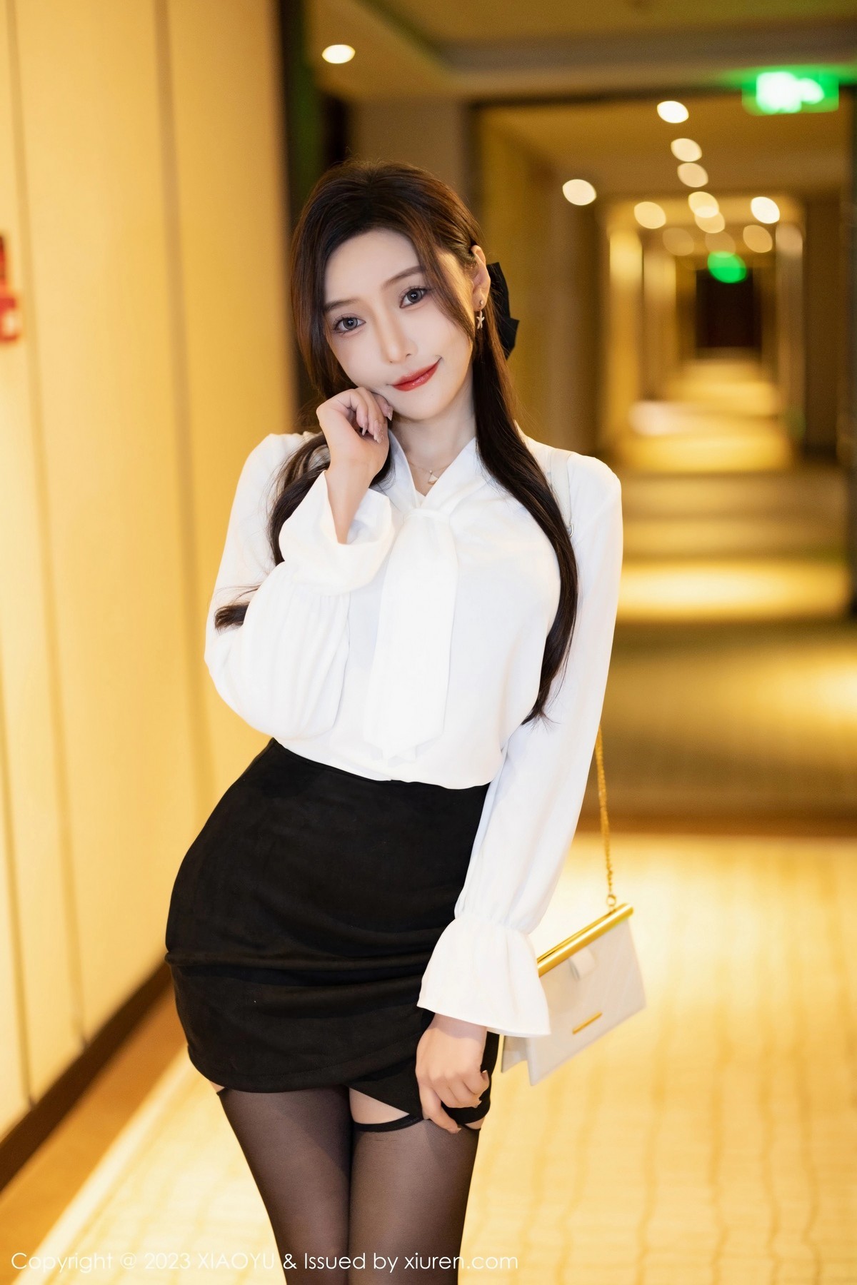 [XIAOYU]高清写真图 2023.05.23 VOL.1033 王馨瑶yanni 短裙黑丝