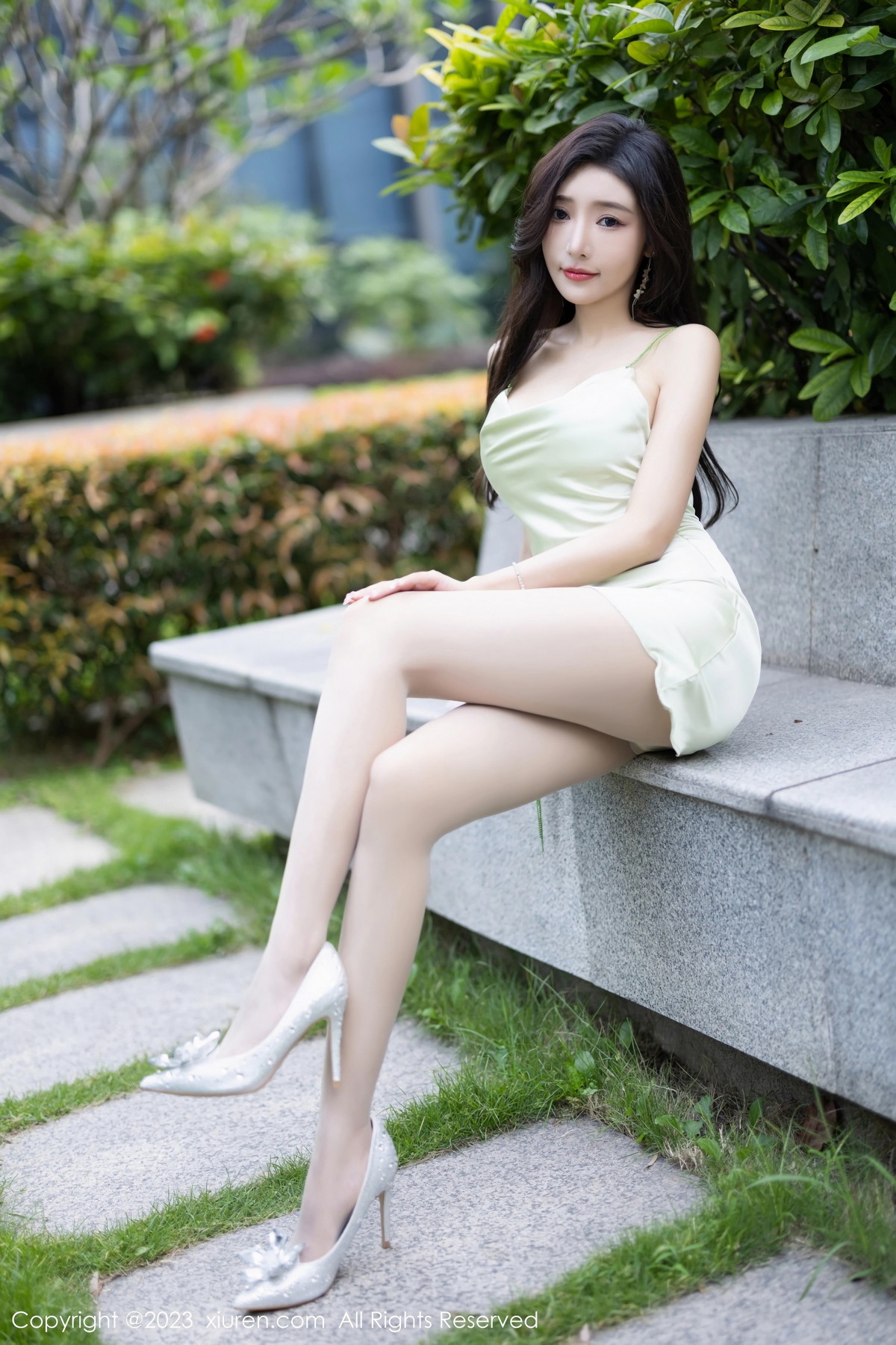 [XiuRen]高清写真图 2023.07.13 No.7077 王馨瑶yanni 蕾丝睡衣