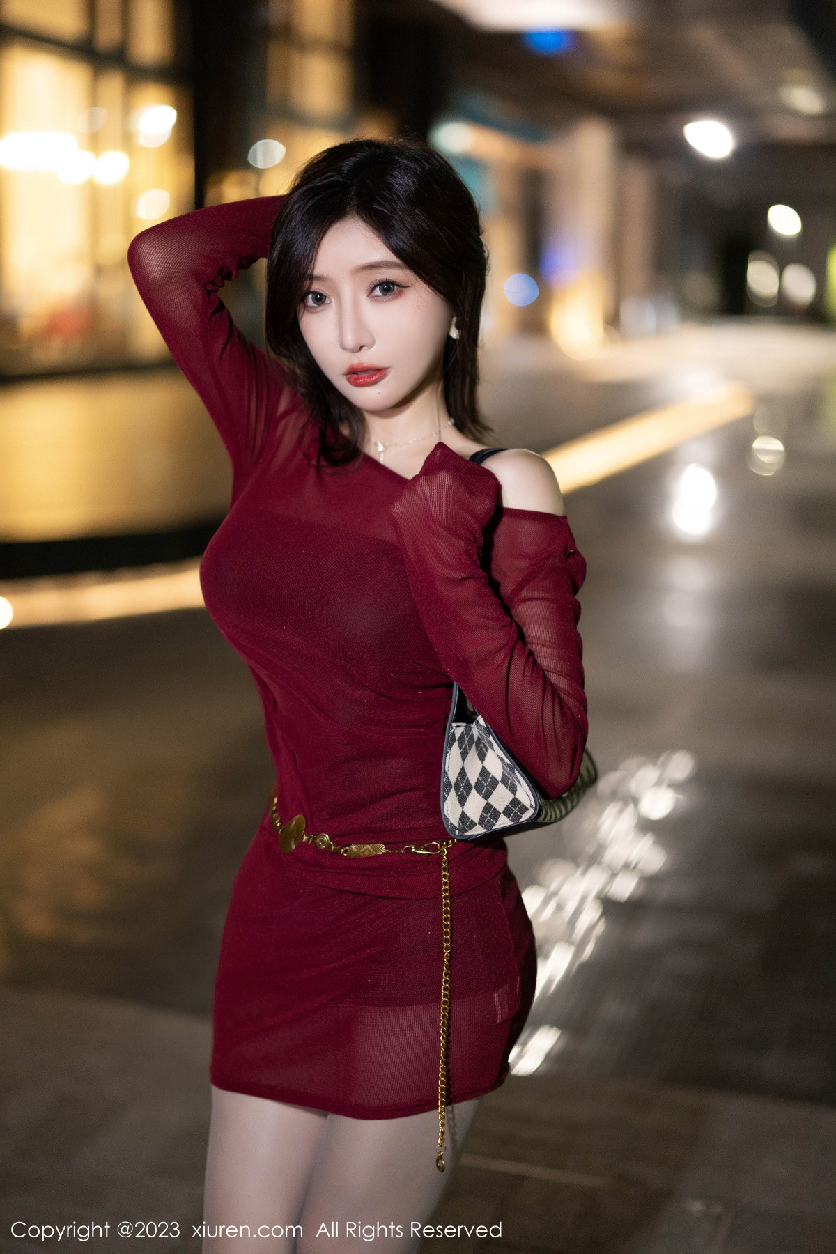 [XiuRen]高清写真图 2023.09.15 No.7400 王馨瑶yanni 黑丝美腿