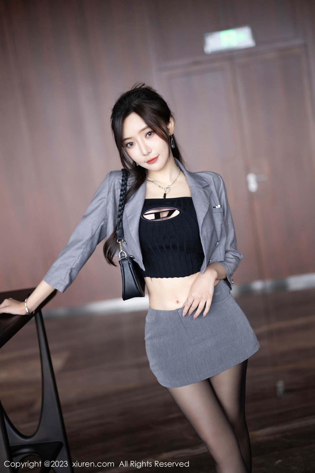 [XiuRen]高清写真图 2023.10.20 No.7545 王馨瑶yanni 黑丝美腿