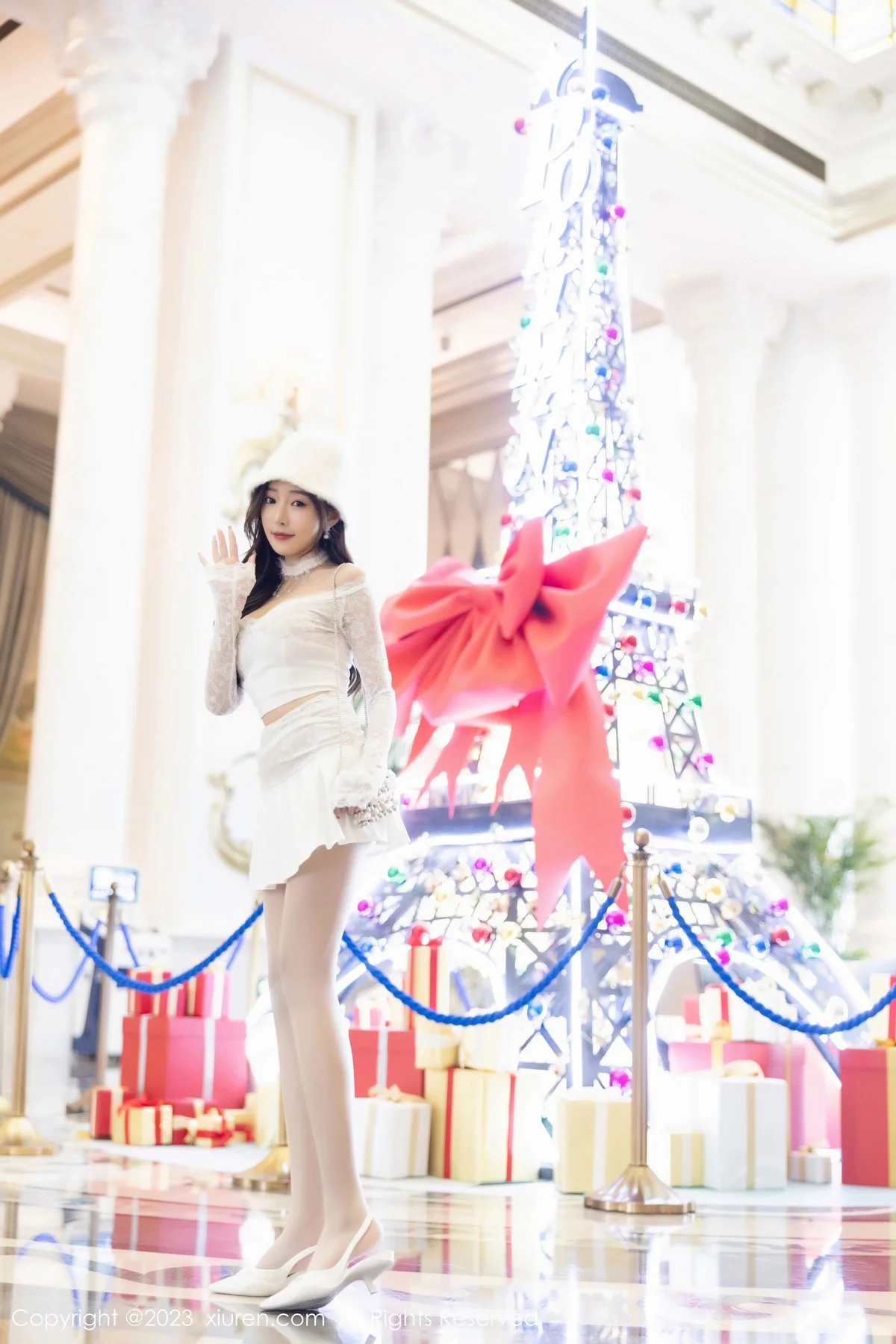[XiuRen]高清写真图 2023.12.25 No.7863 王馨瑶yanni 女神美腿