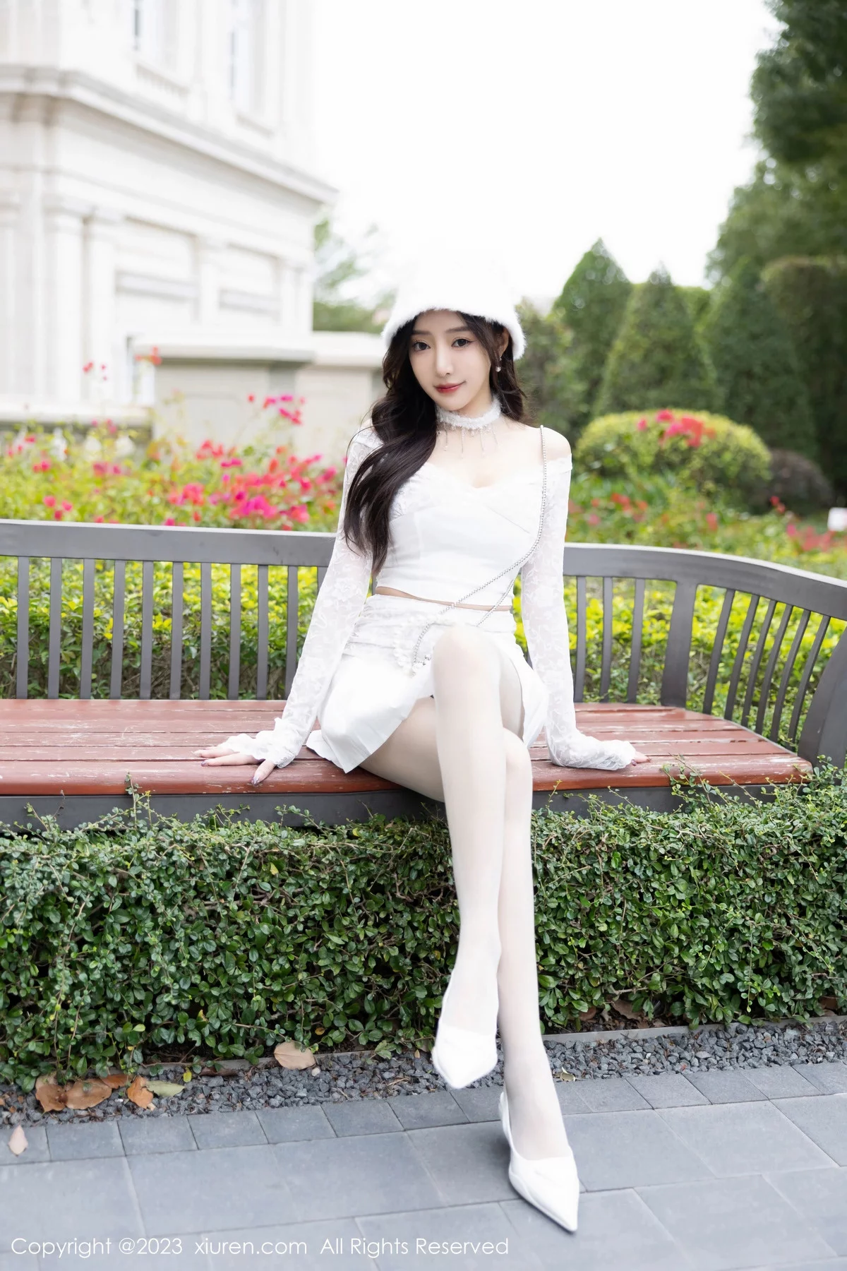 [XiuRen]高清写真图 2023.12.25 No.7863 王馨瑶yanni 女神美腿