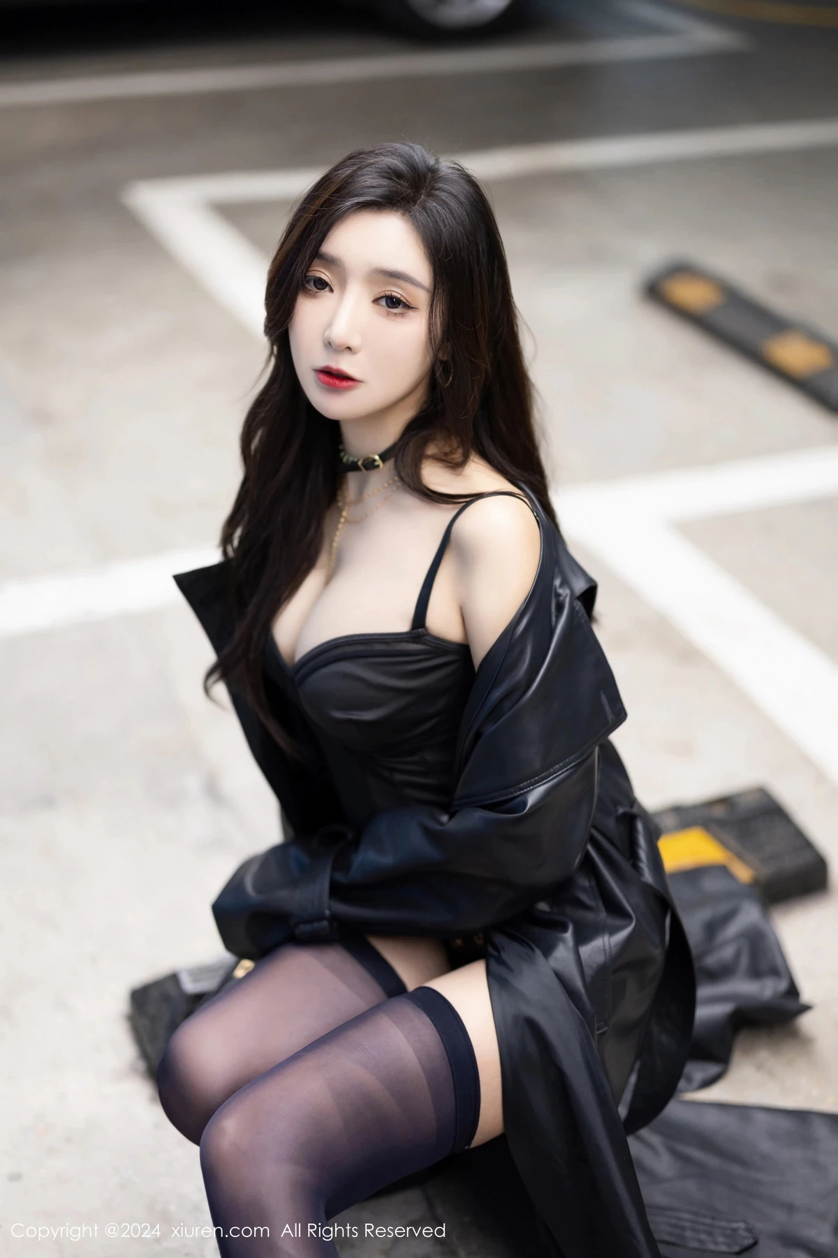 [XiuRen]高清写真图 2024.02.29 No.8158 王馨瑶yanni 黑丝美腿