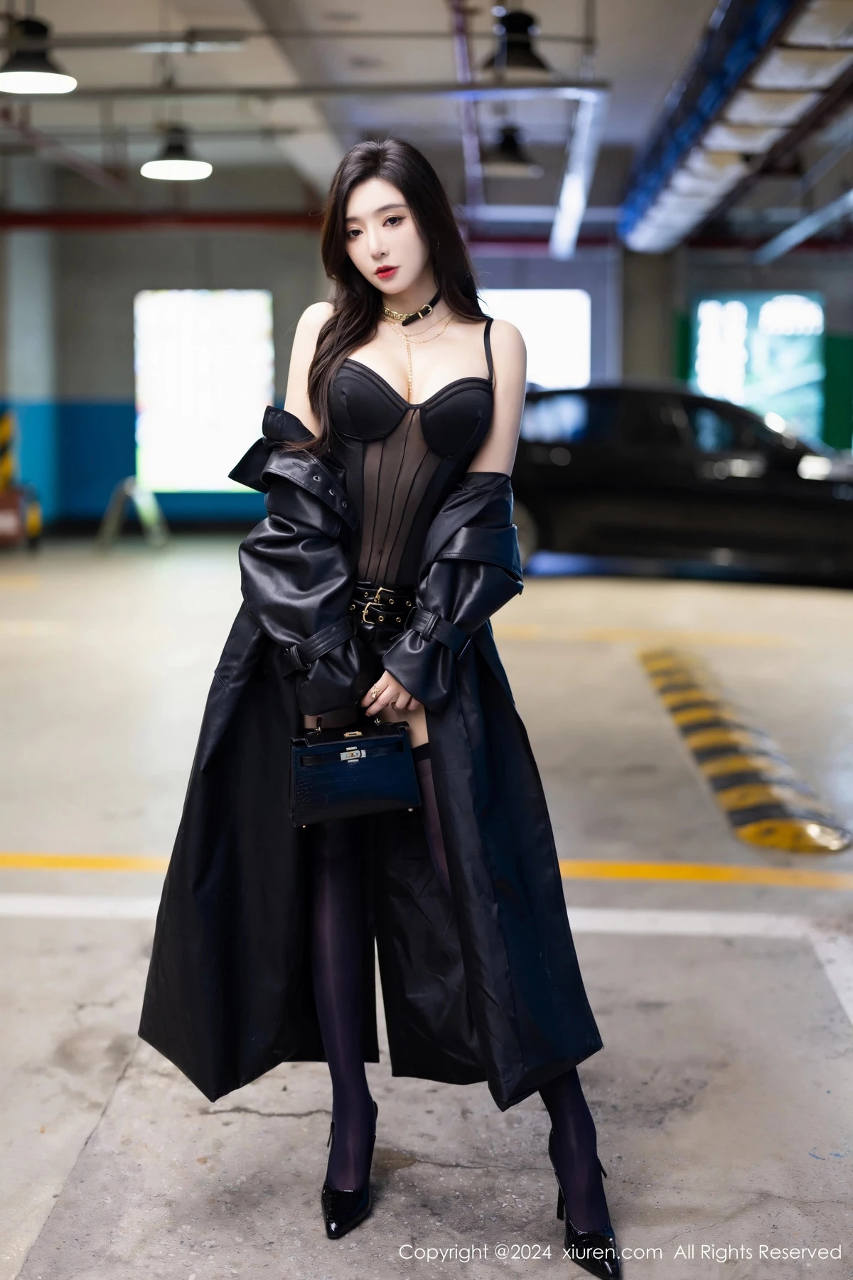 [XiuRen]高清写真图 2024.02.29 No.8158 王馨瑶yanni 黑丝美腿