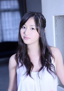 村上友梨