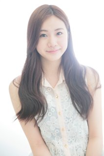 大伴理奈