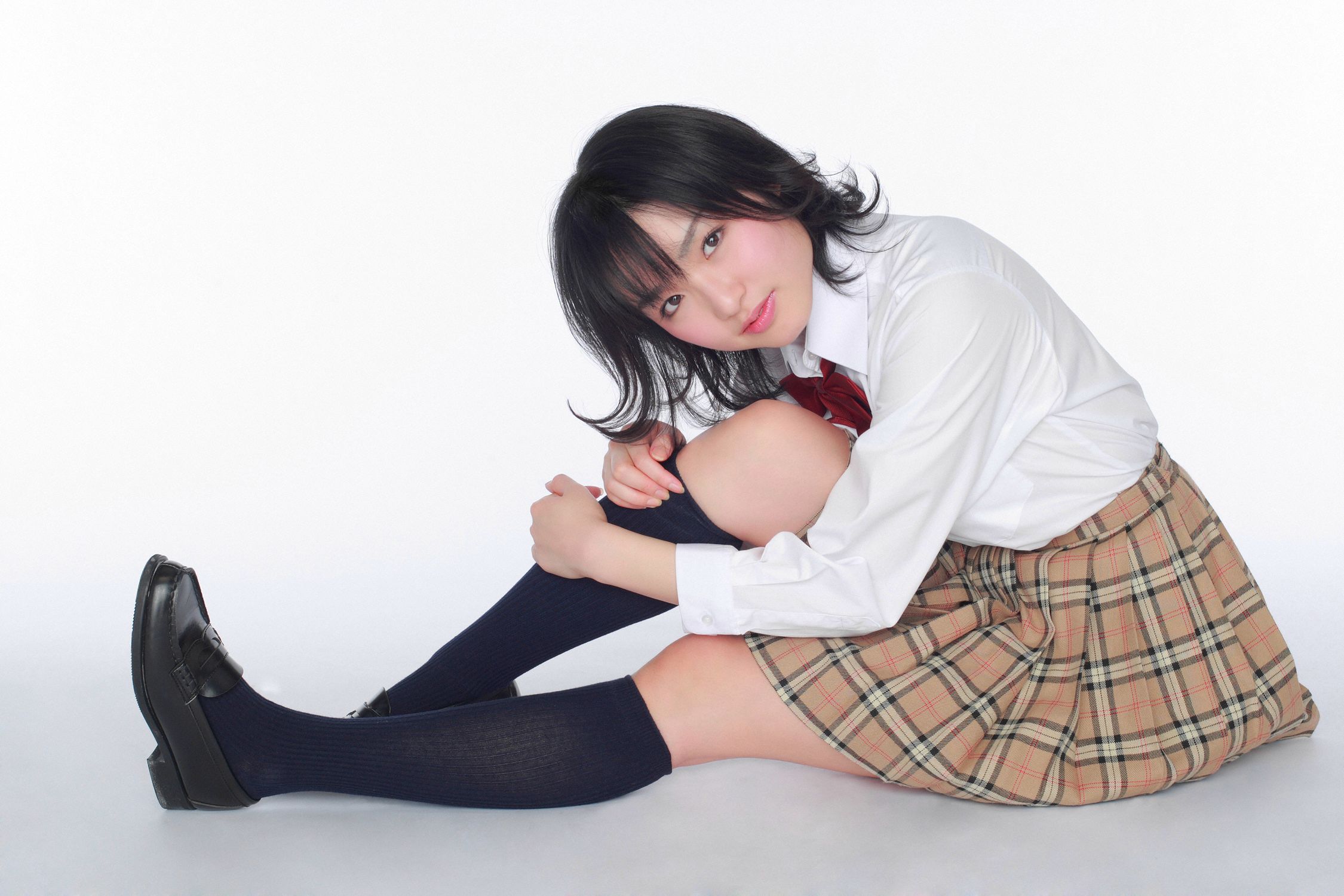 伊藤桃-[YS Web]高清写真图套图写真图集Vol.297