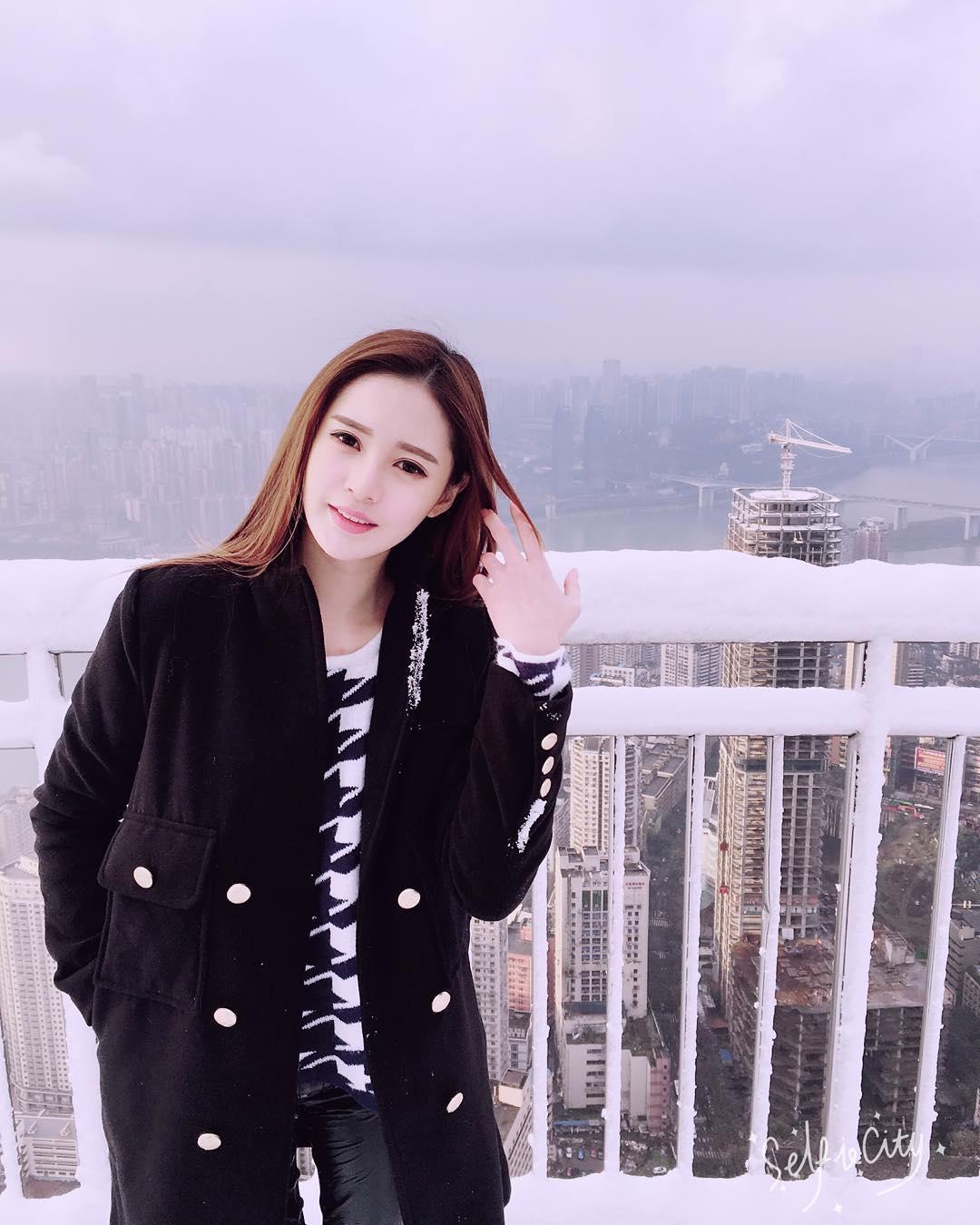 马来西亚女神黄诗棋 浑圆大眼与傲人美胸