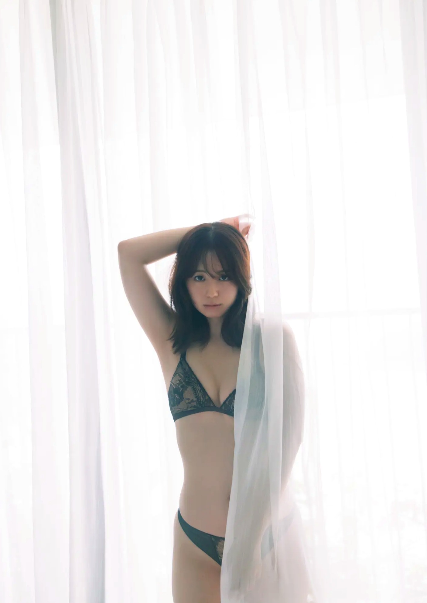 小池里奈《crave》海滩湿身与家居私房性感写真 [123P]